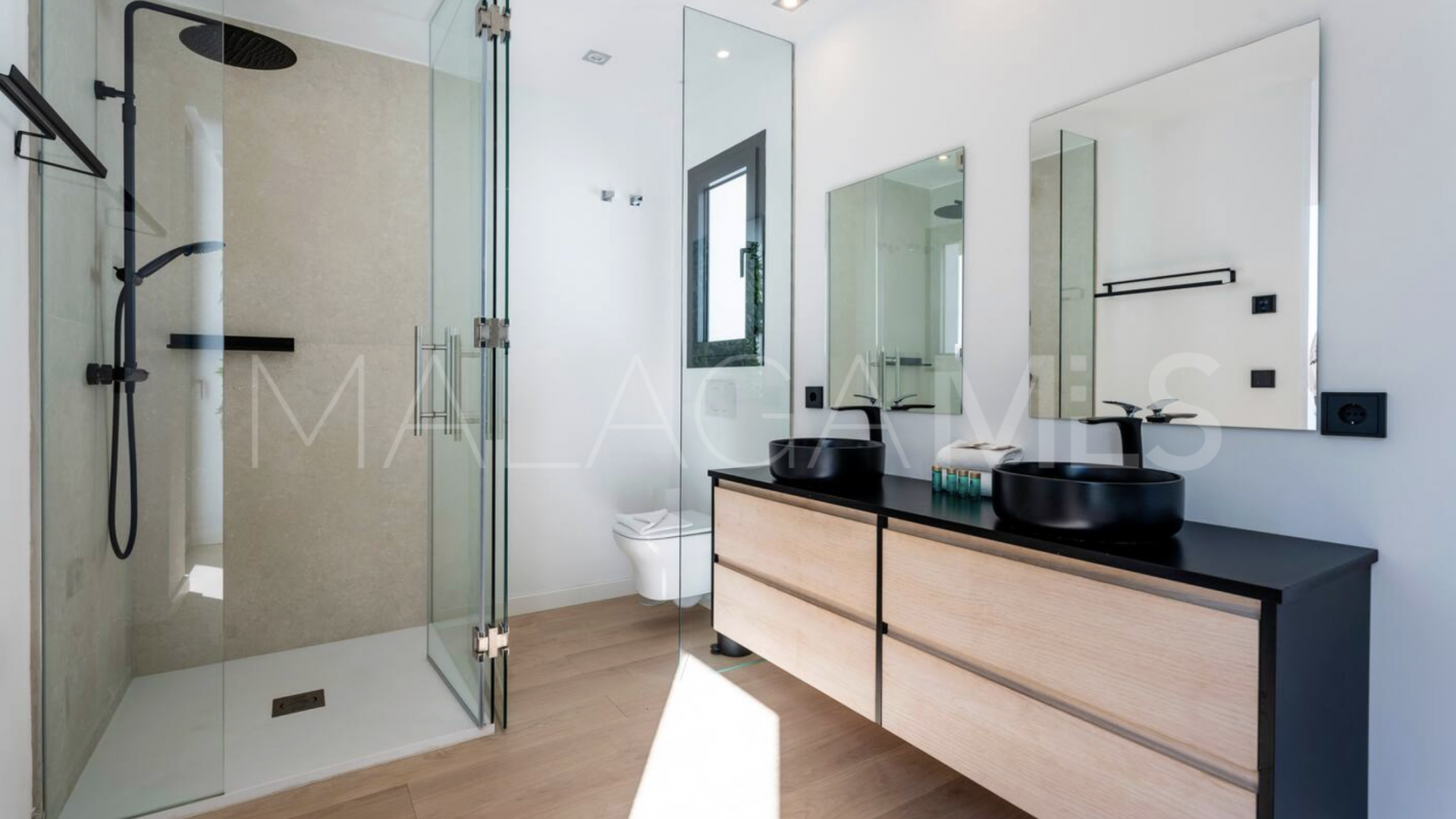 Villa for sale in La Reserva de Marbella