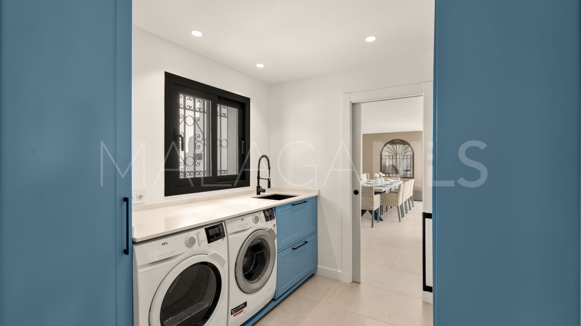 Altos del Paraiso, villa de 5 bedrooms for sale