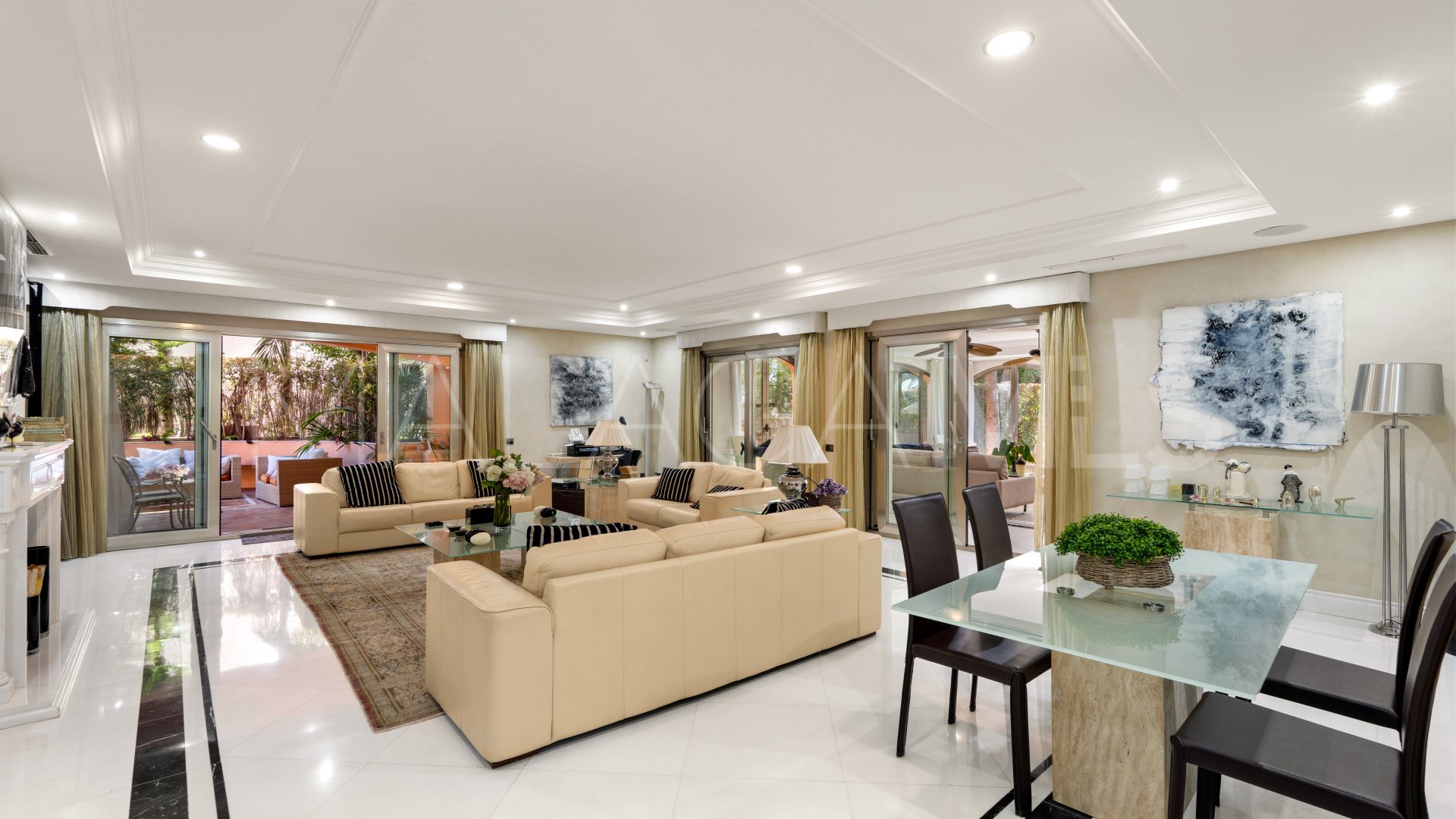 Buy 3 bedrooms ground floor apartment in Casa Nova