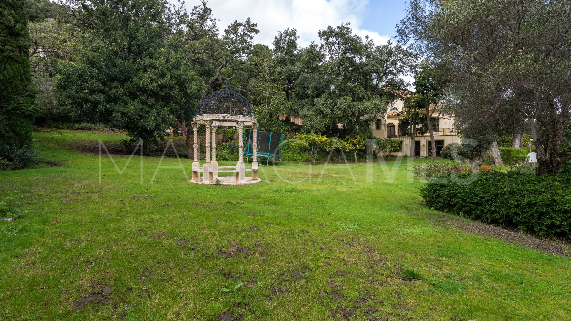 Tomt for sale in La Zagaleta