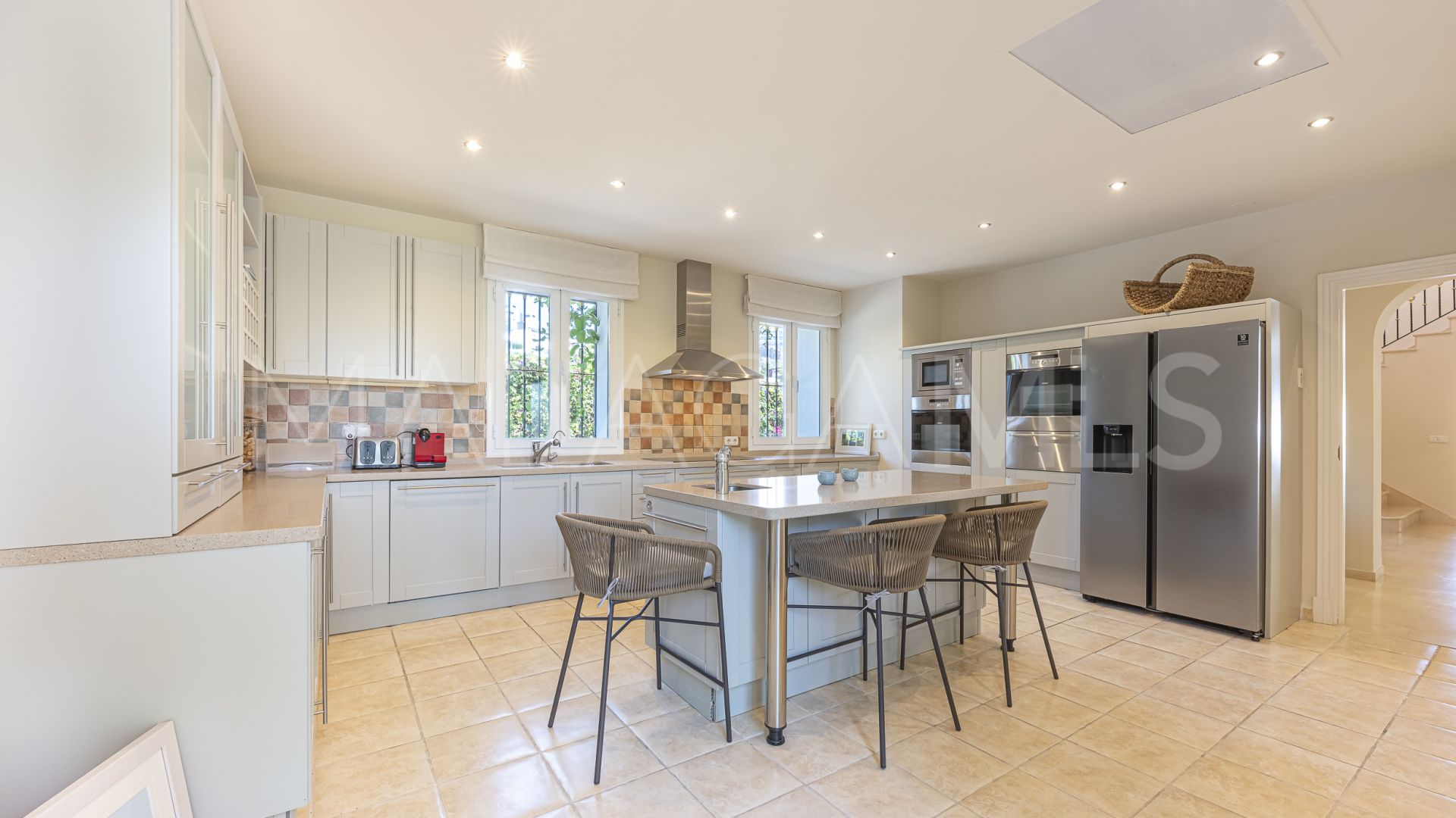 Buy villa in La Reserva de la Quinta