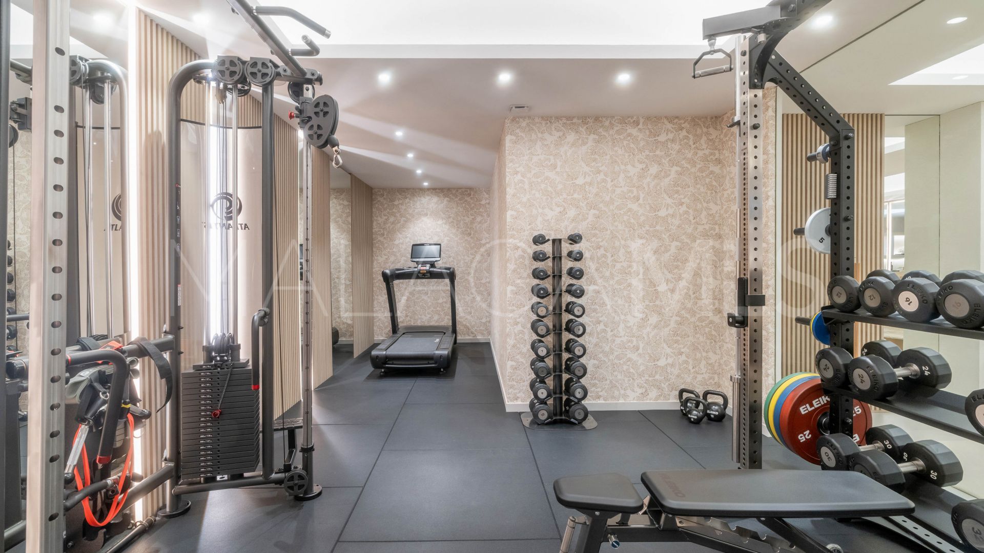 Villa for sale in Celeste Marbella