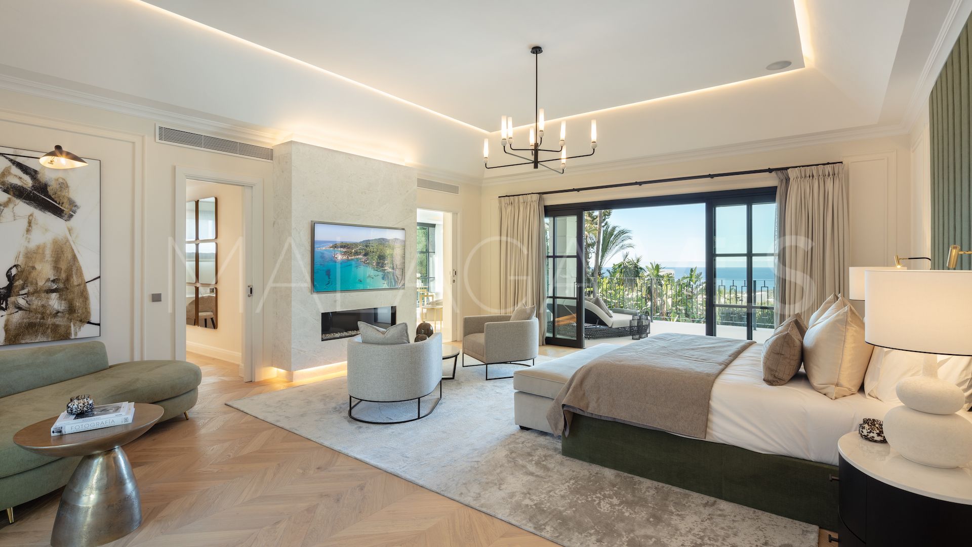 Villa for sale in Sierra Blanca de 6 bedrooms