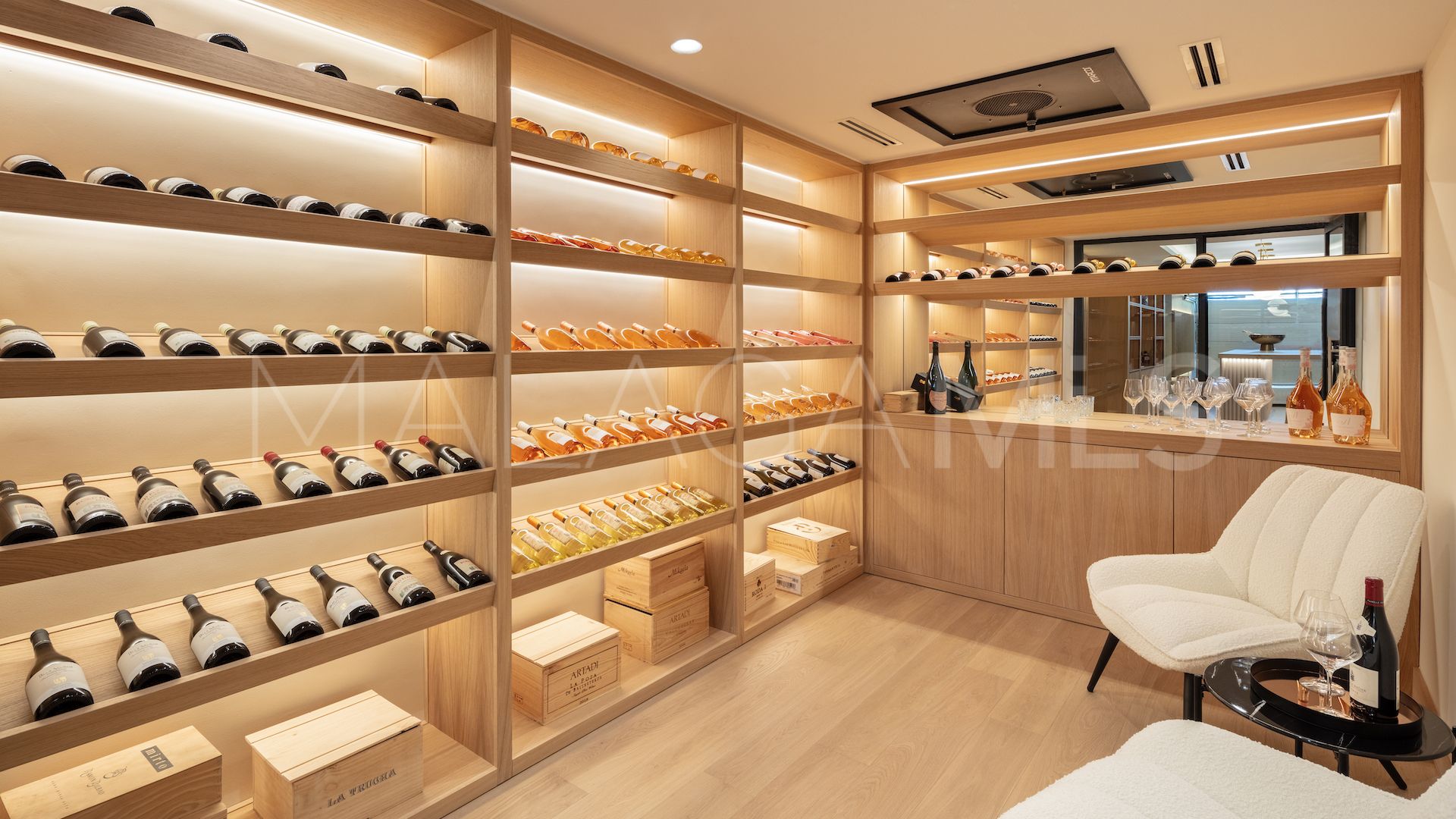 7 bedrooms villa in Sierra Blanca for sale