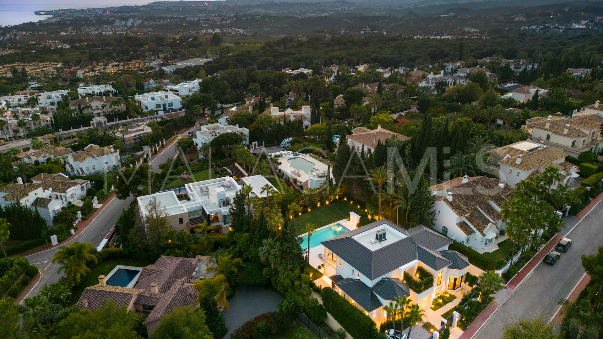 7 bedrooms villa in Sierra Blanca for sale