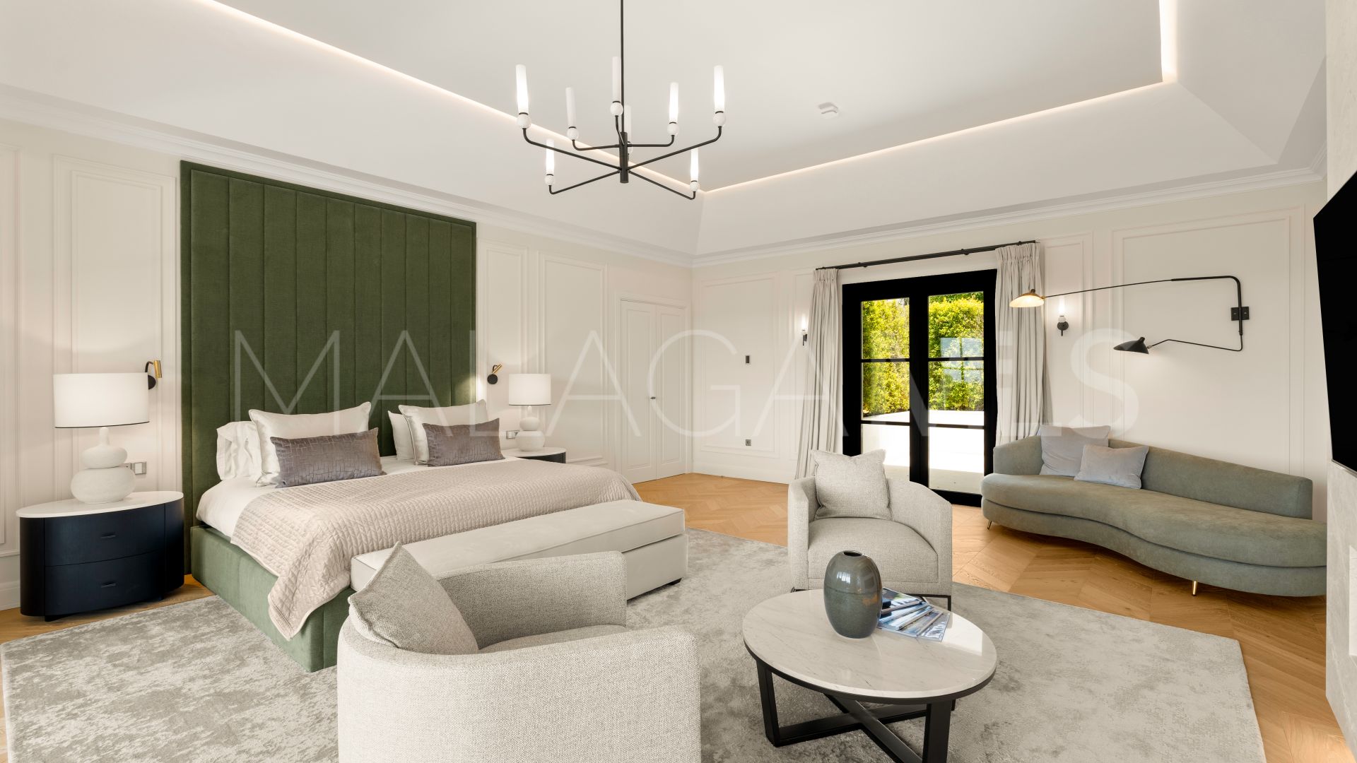 Villa for sale in Sierra Blanca de 6 bedrooms