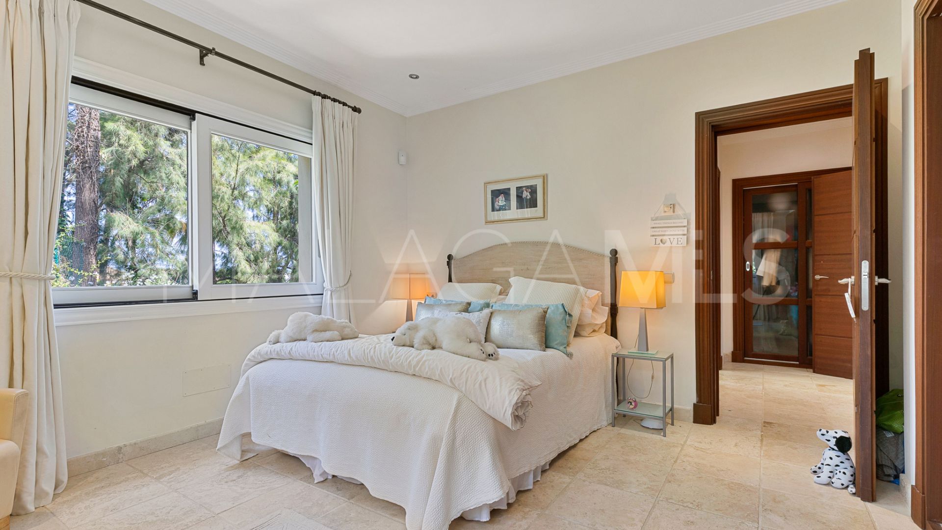 Villa for sale in El Herrojo