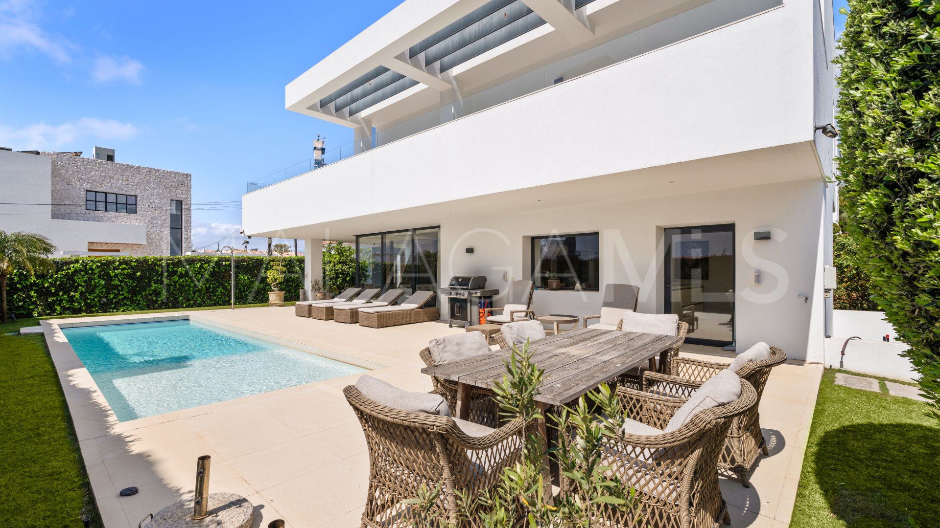 Villa for sale in San Pedro Playa