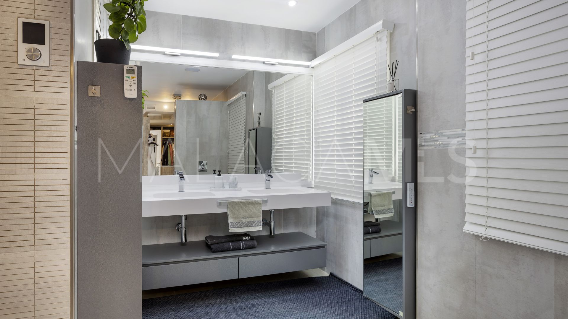 Villa for sale with 5 bedrooms in La Alqueria