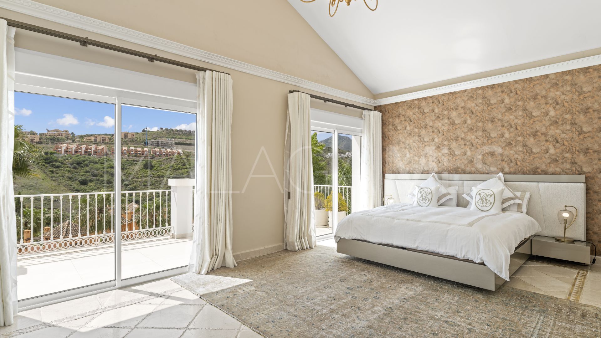 Villa for sale with 5 bedrooms in La Alqueria