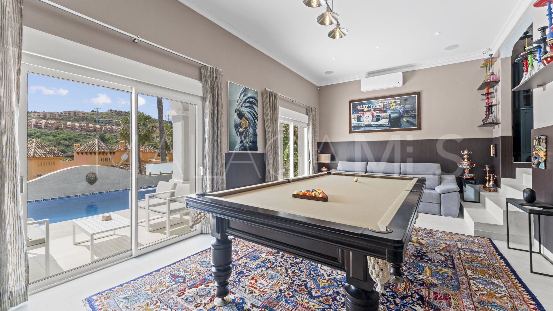 Villa for sale with 5 bedrooms in La Alqueria