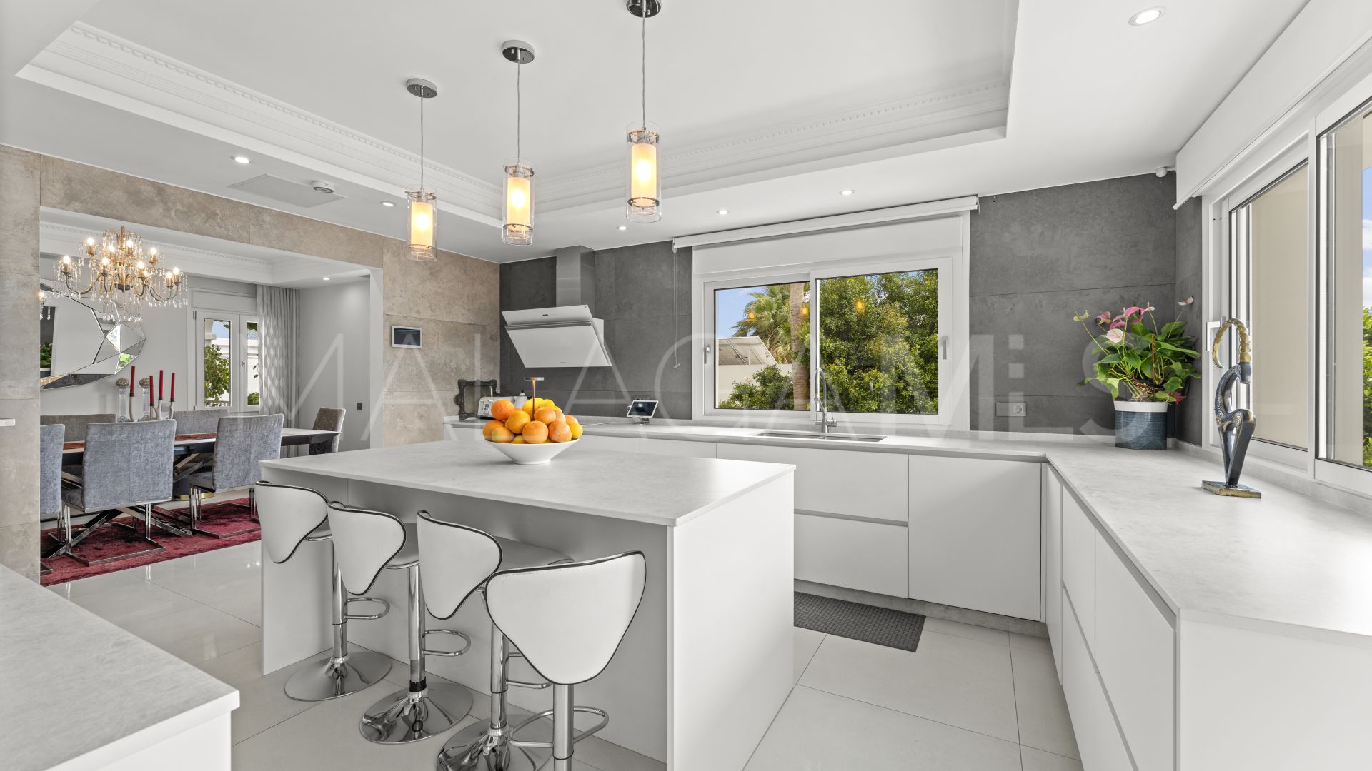 Villa for sale with 5 bedrooms in La Alqueria