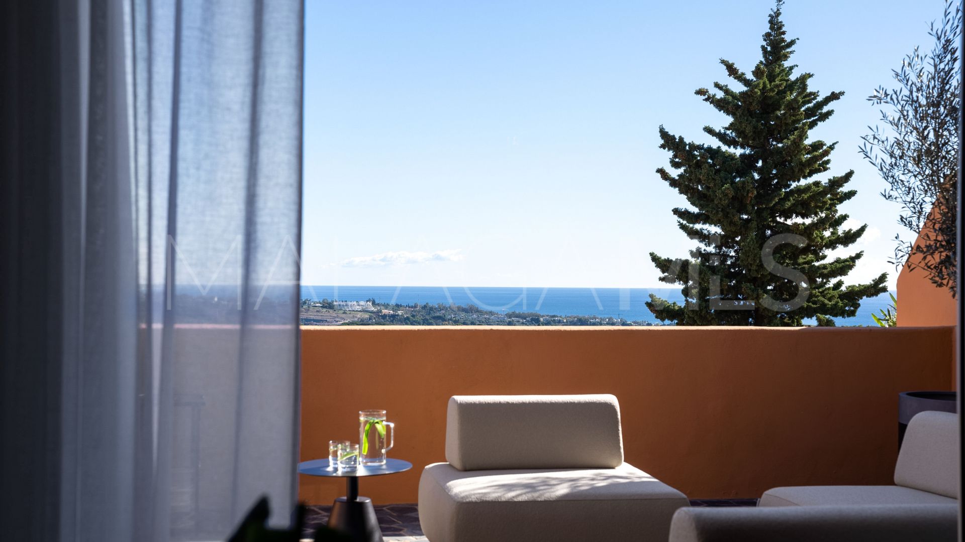 Penthouse in La Cerquilla for sale