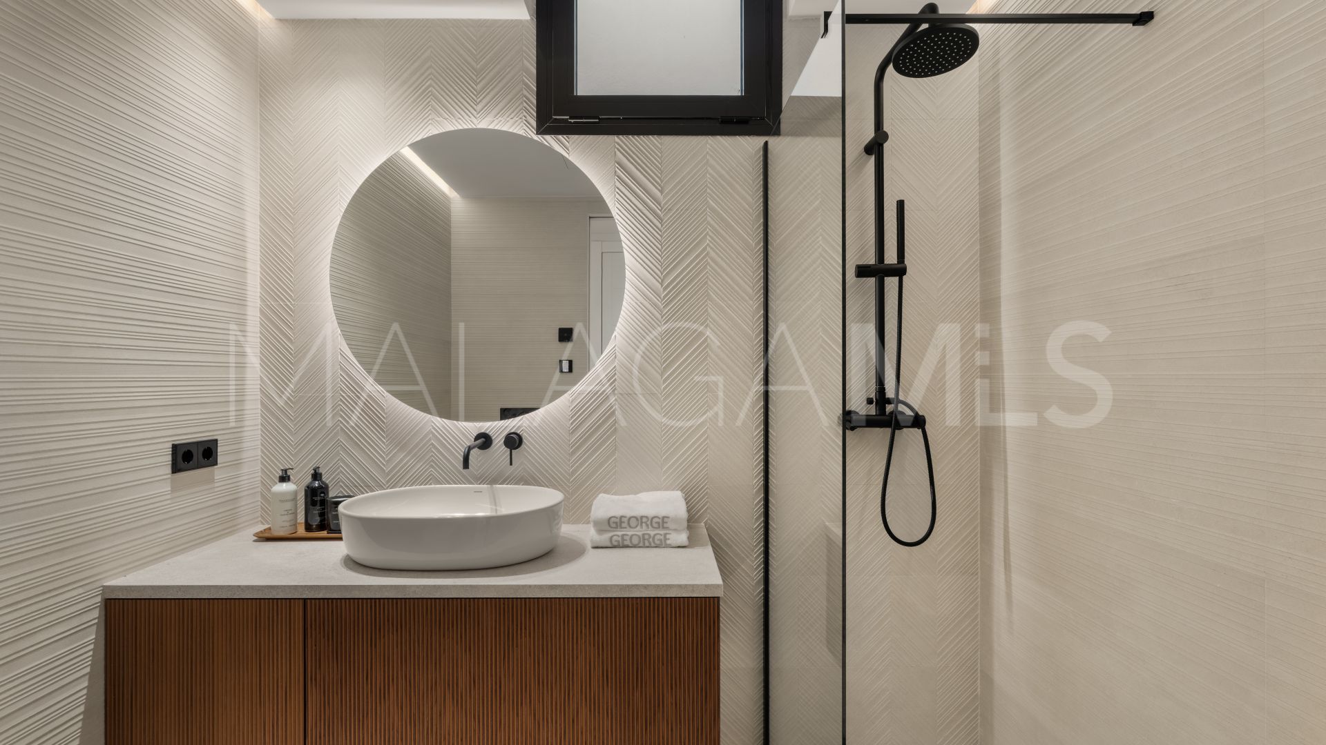 Villa for sale in Sierra Blanca