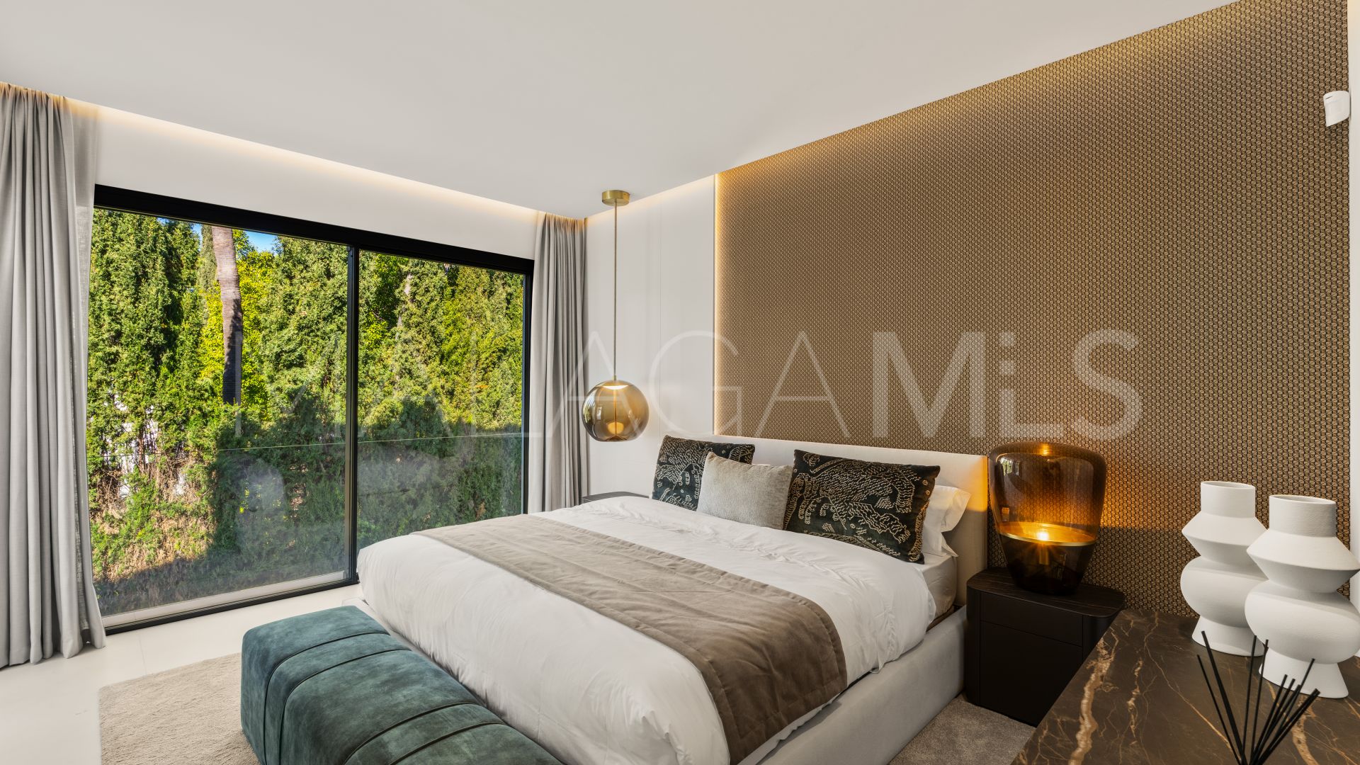 Villa for sale in Sierra Blanca