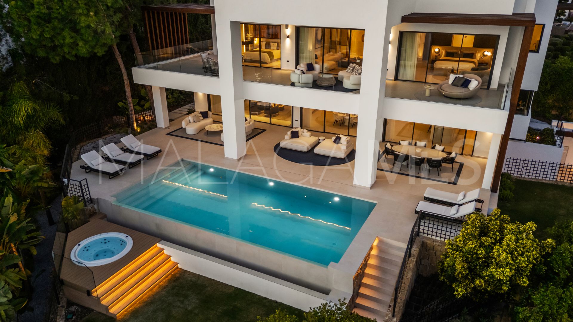 Villa for sale in Sierra Blanca