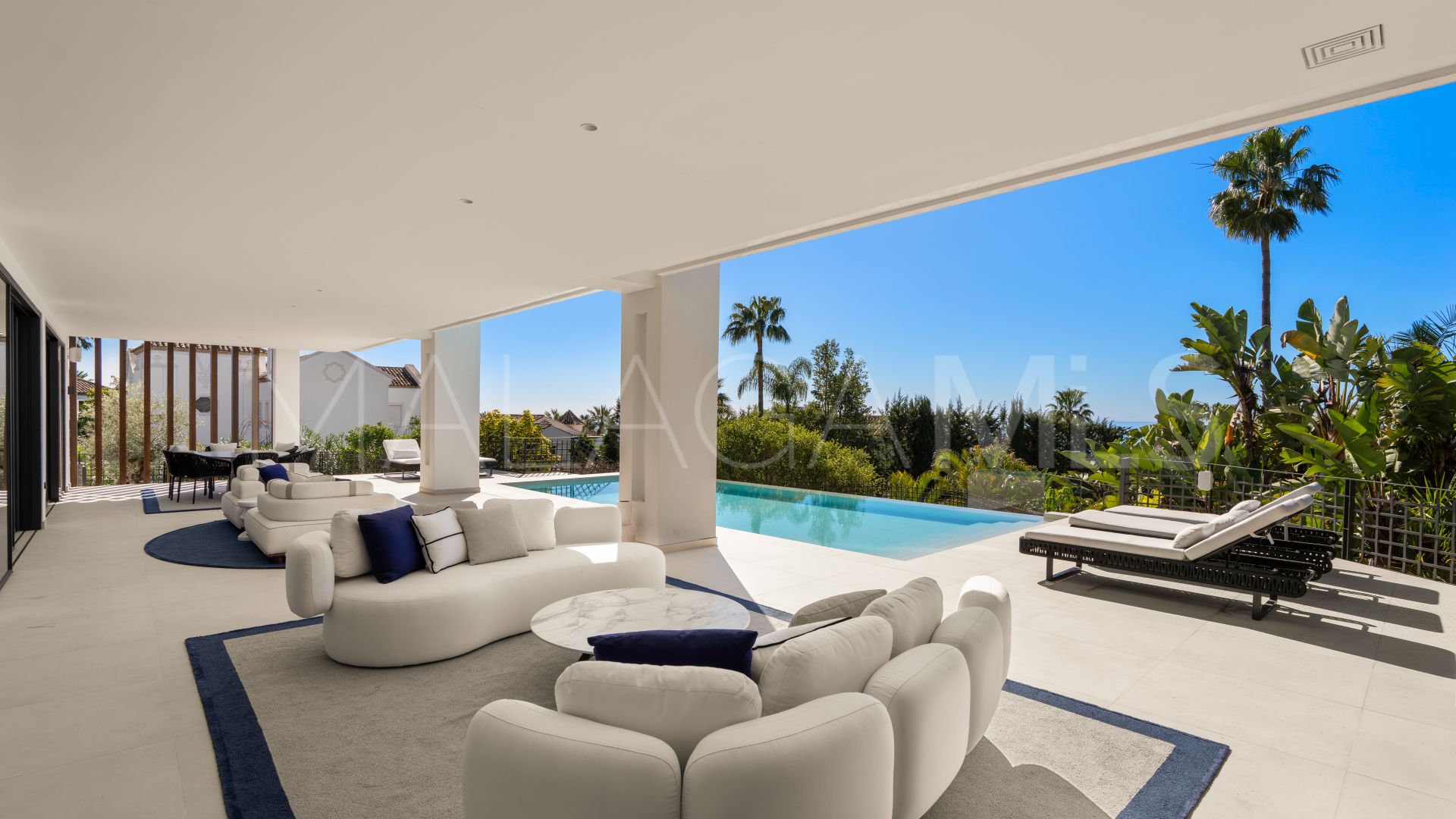 Villa for sale in Sierra Blanca