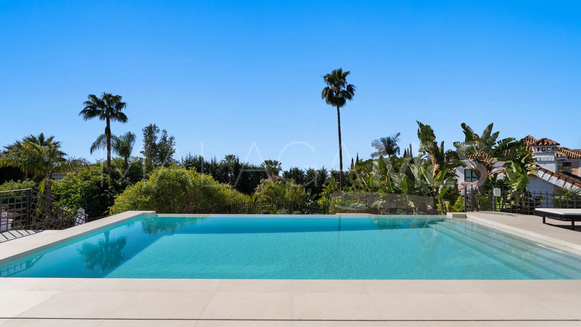 Villa for sale in Sierra Blanca