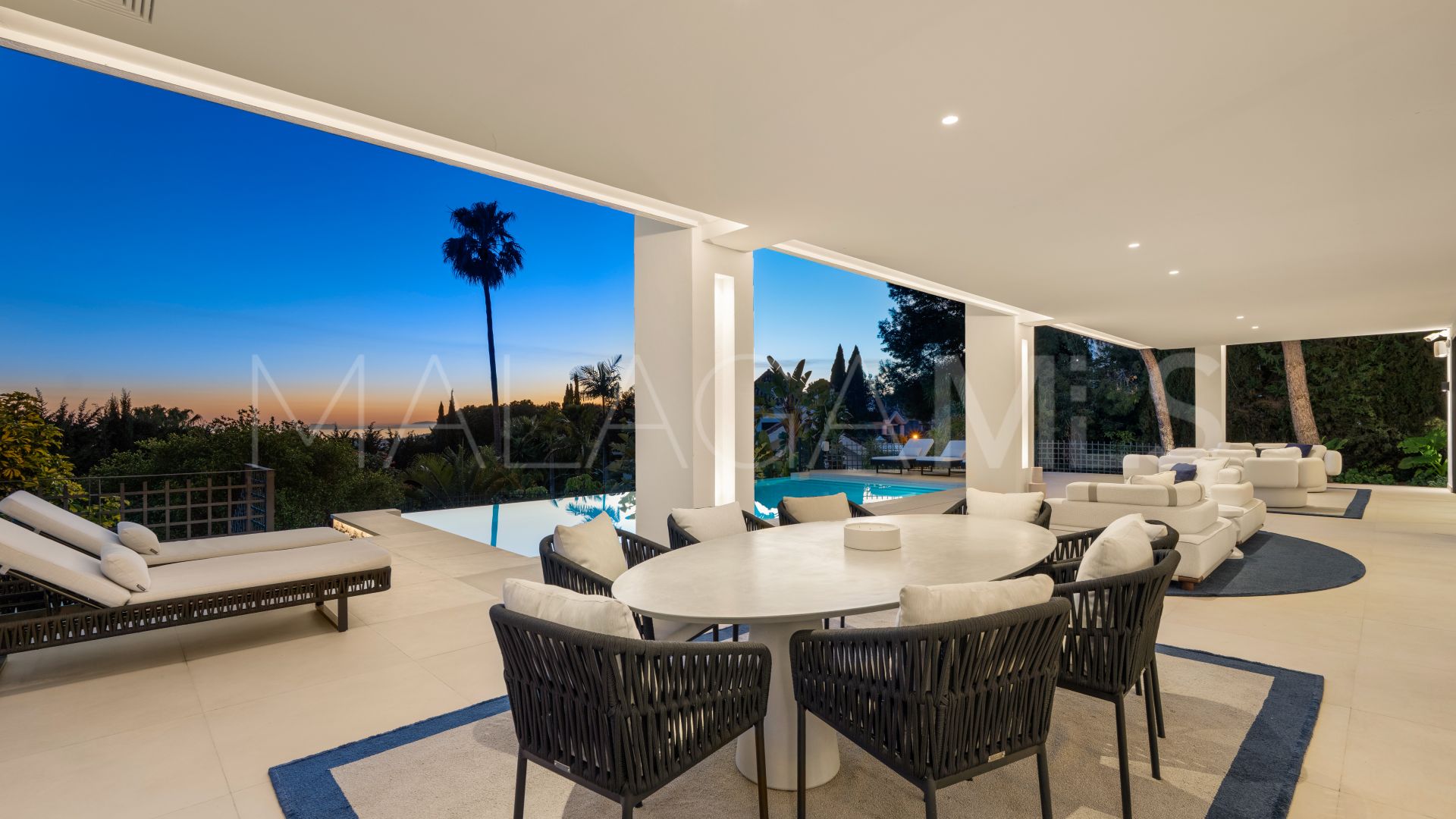 Villa for sale in Sierra Blanca