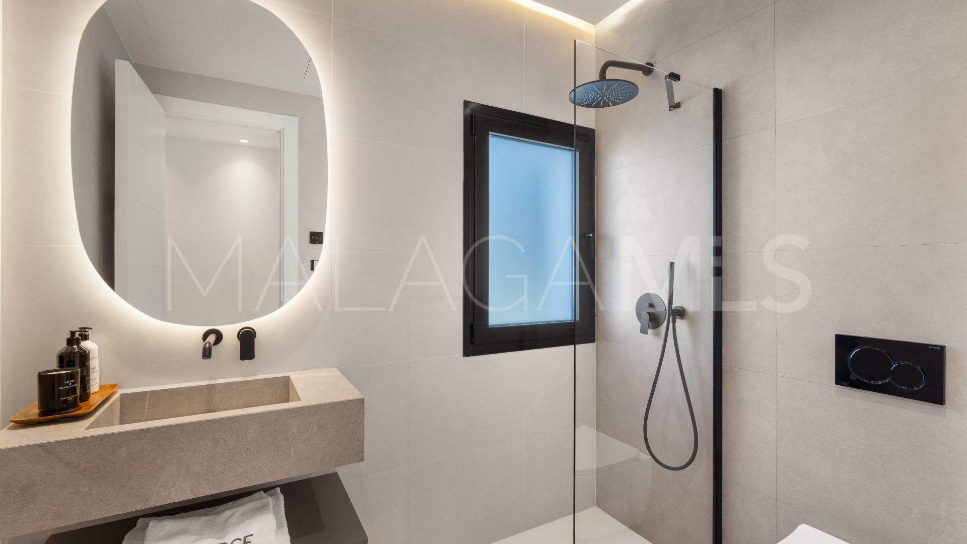 Villa for sale in Sierra Blanca