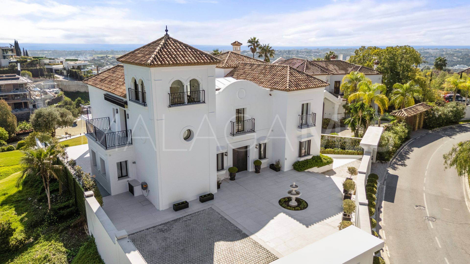 Villa for sale in Monte Halcones