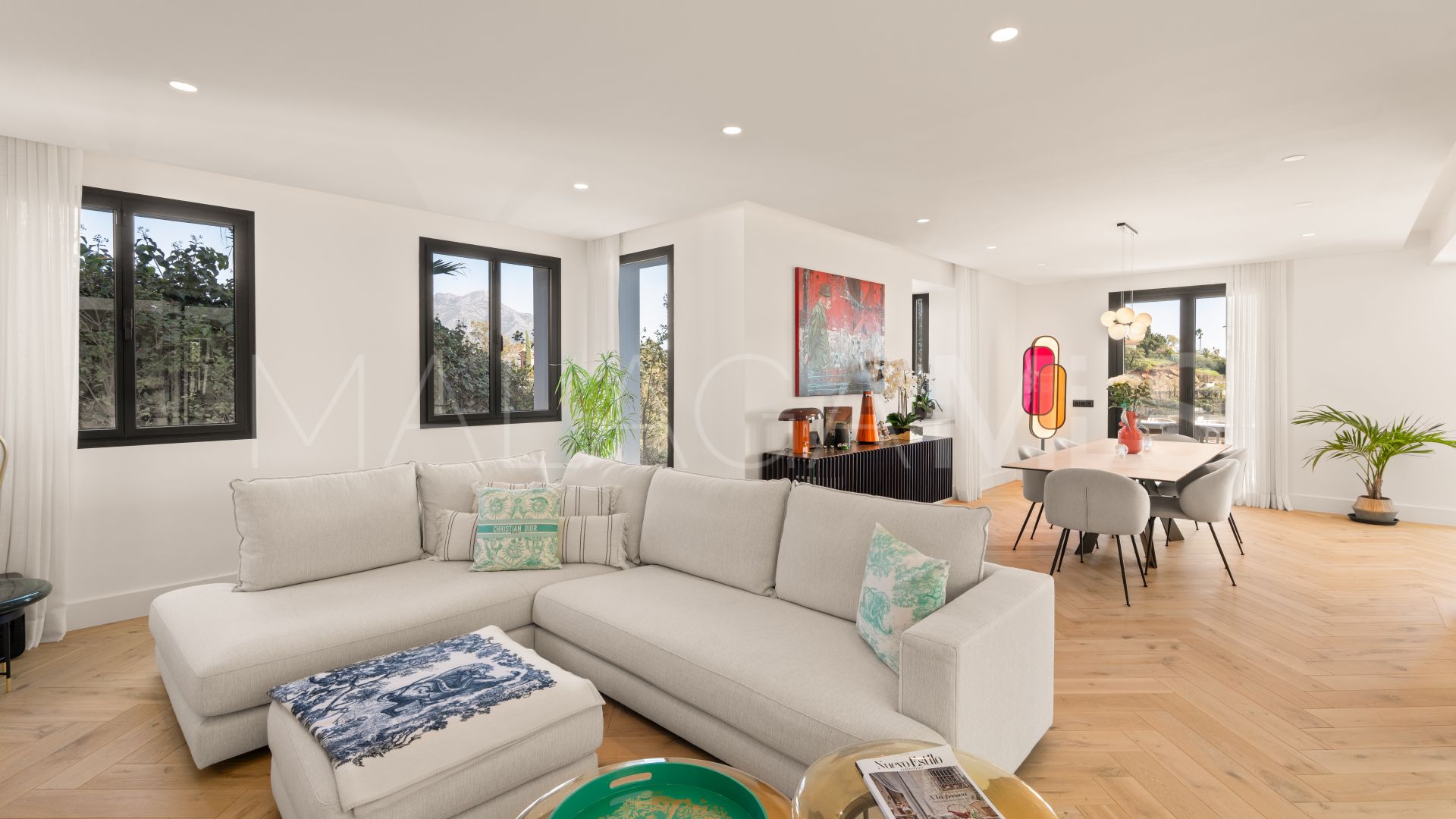 Villa for sale in Monte Halcones