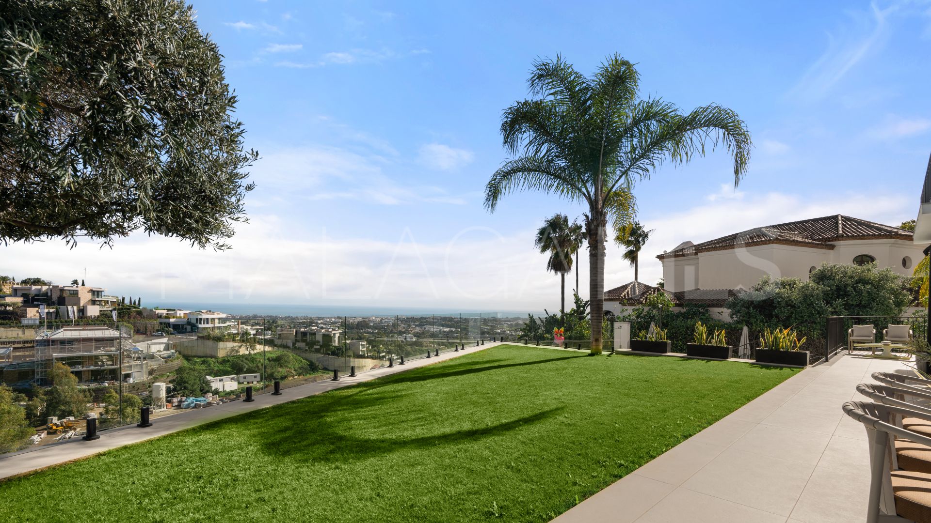 Villa for sale in Monte Halcones