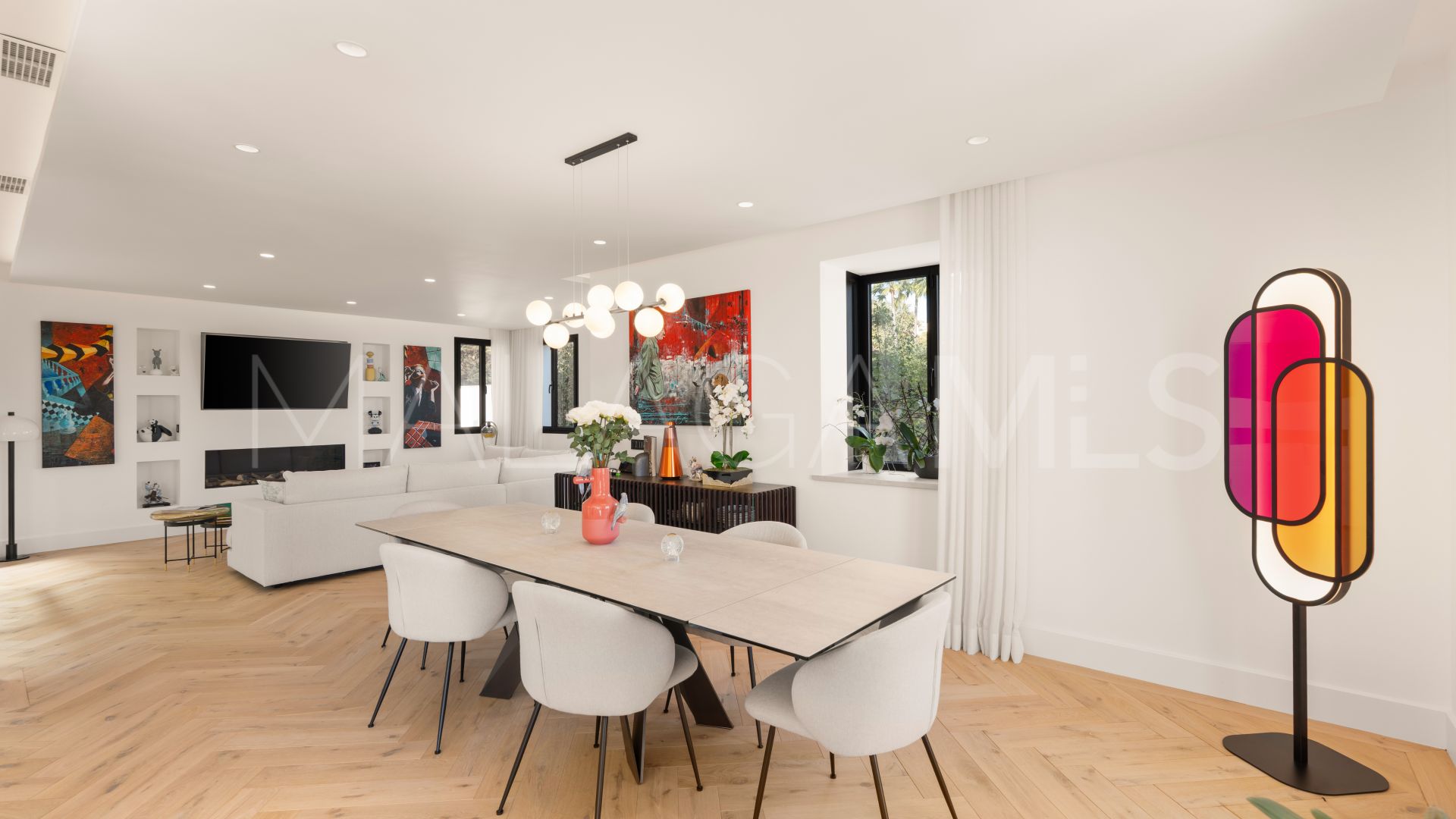 Villa for sale in Monte Halcones