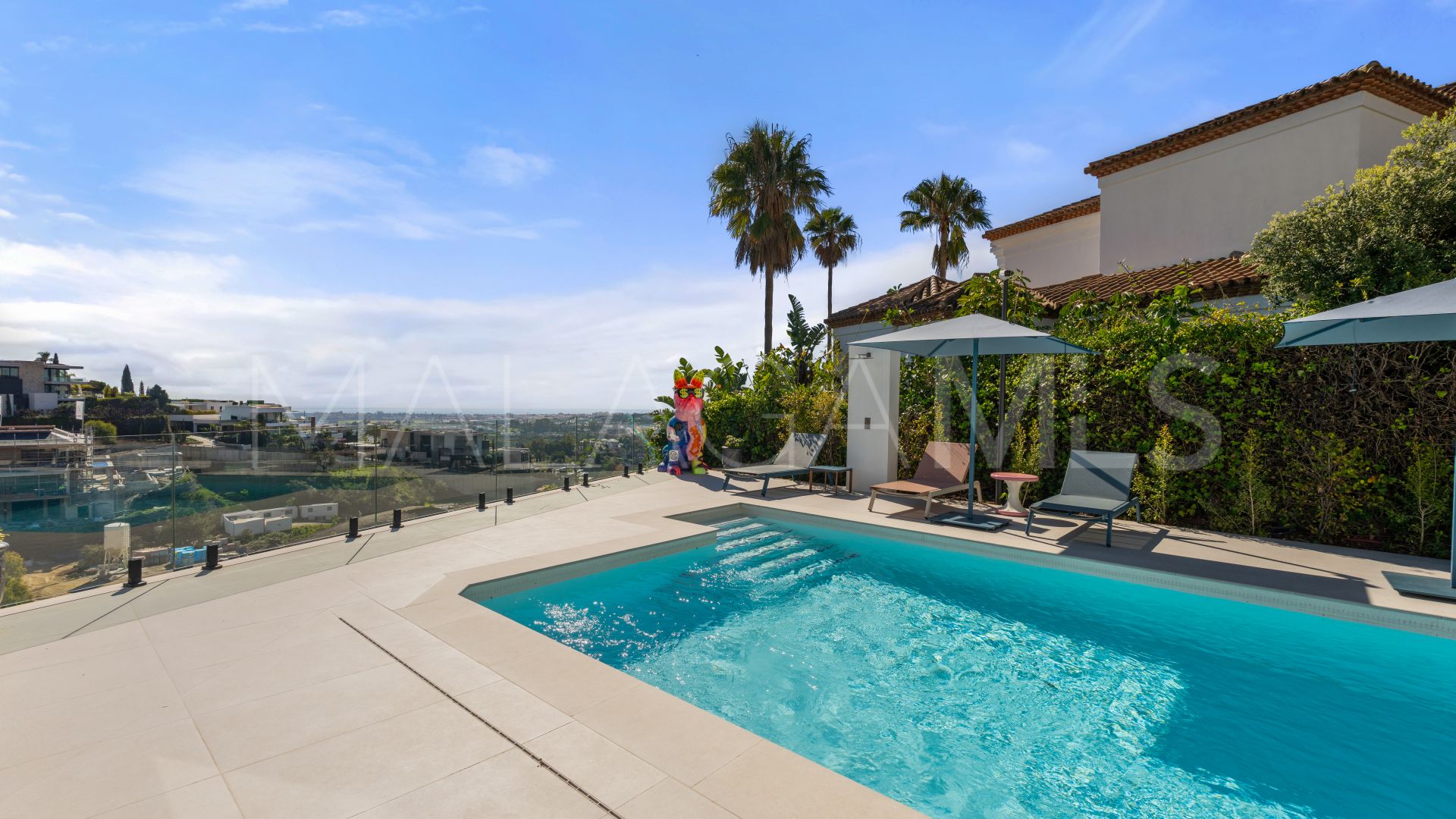 Villa for sale in Monte Halcones