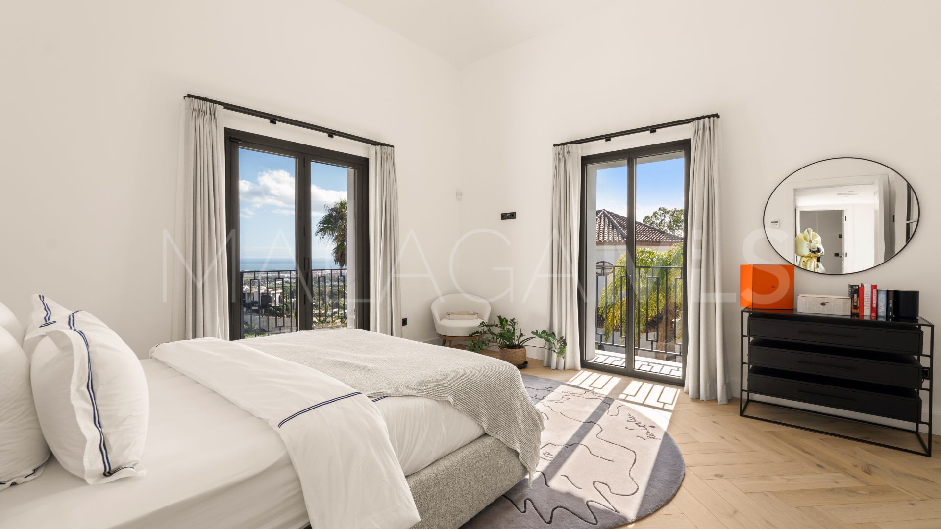 Villa for sale in Monte Halcones