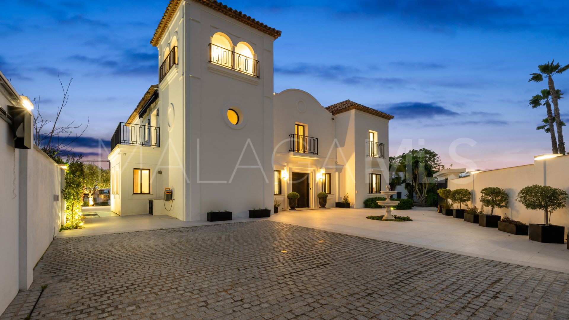 Villa for sale in Monte Halcones