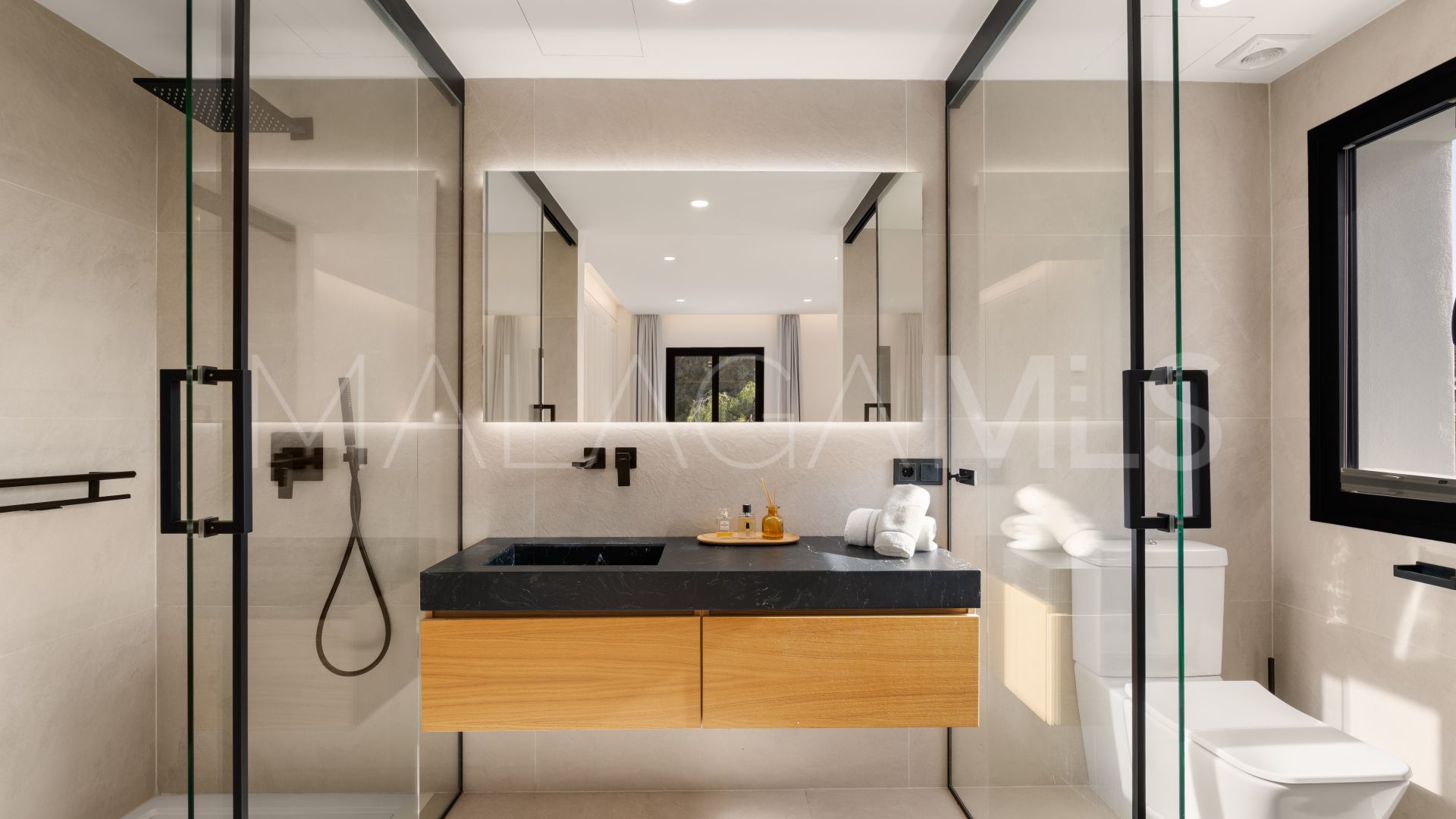 Villa for sale in Monte Halcones