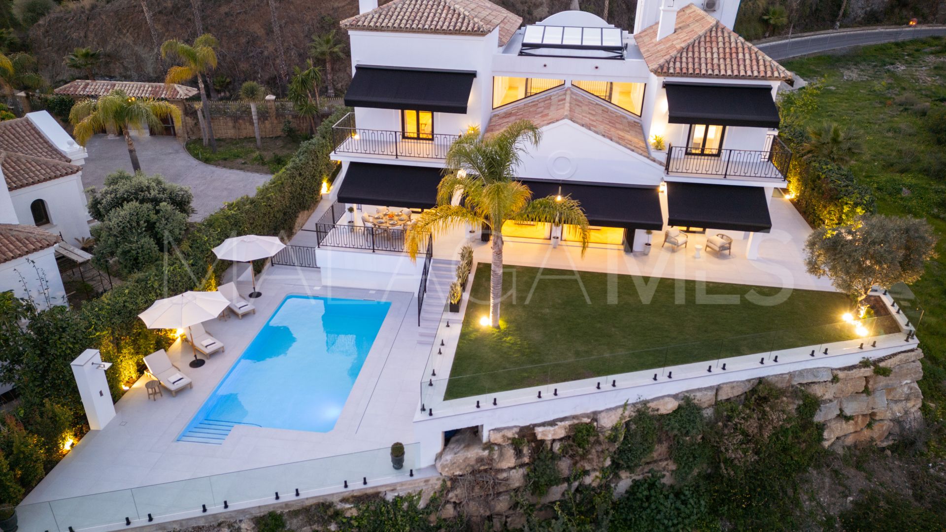 Villa for sale in Monte Halcones