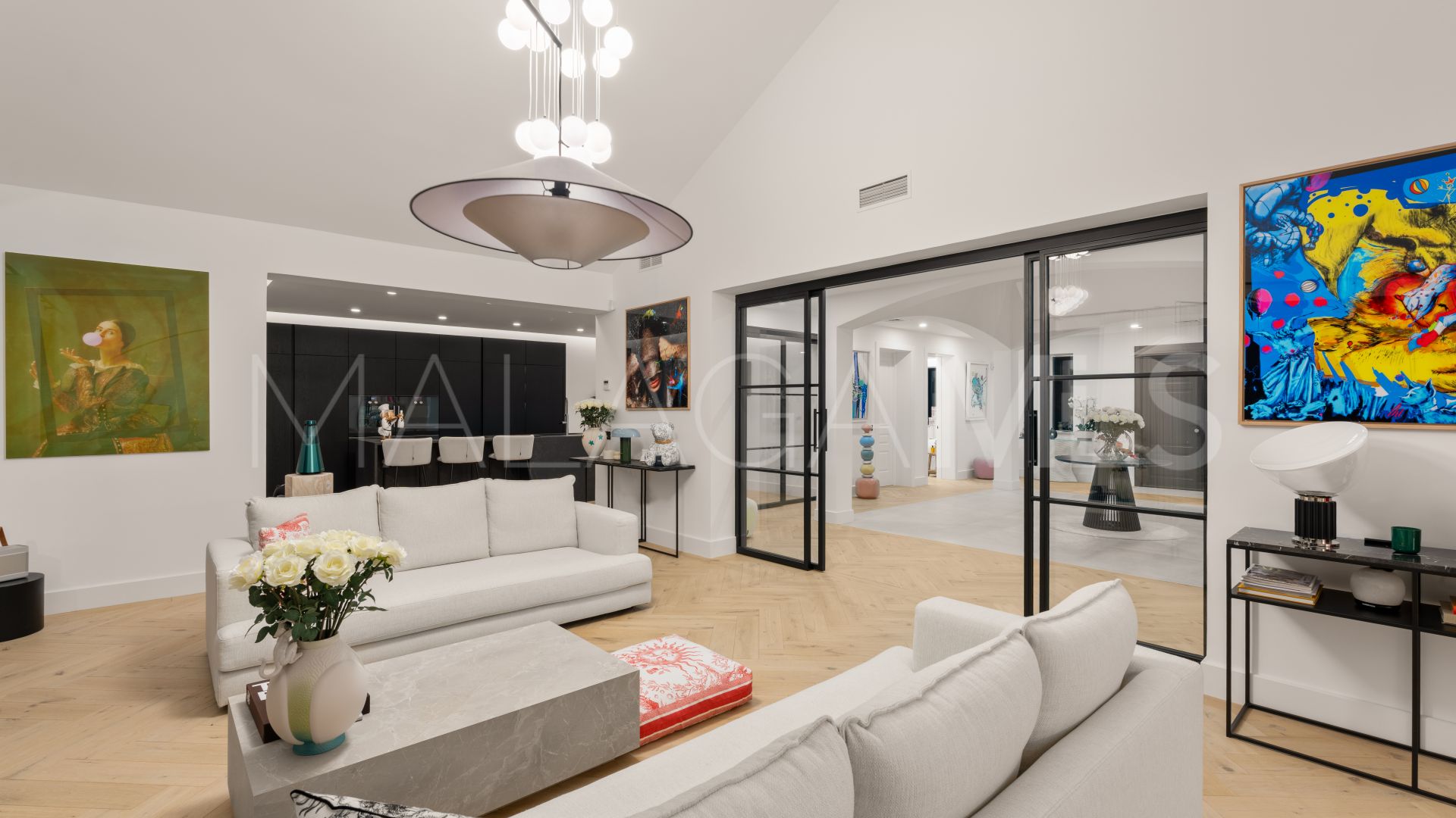 Villa for sale in Monte Halcones