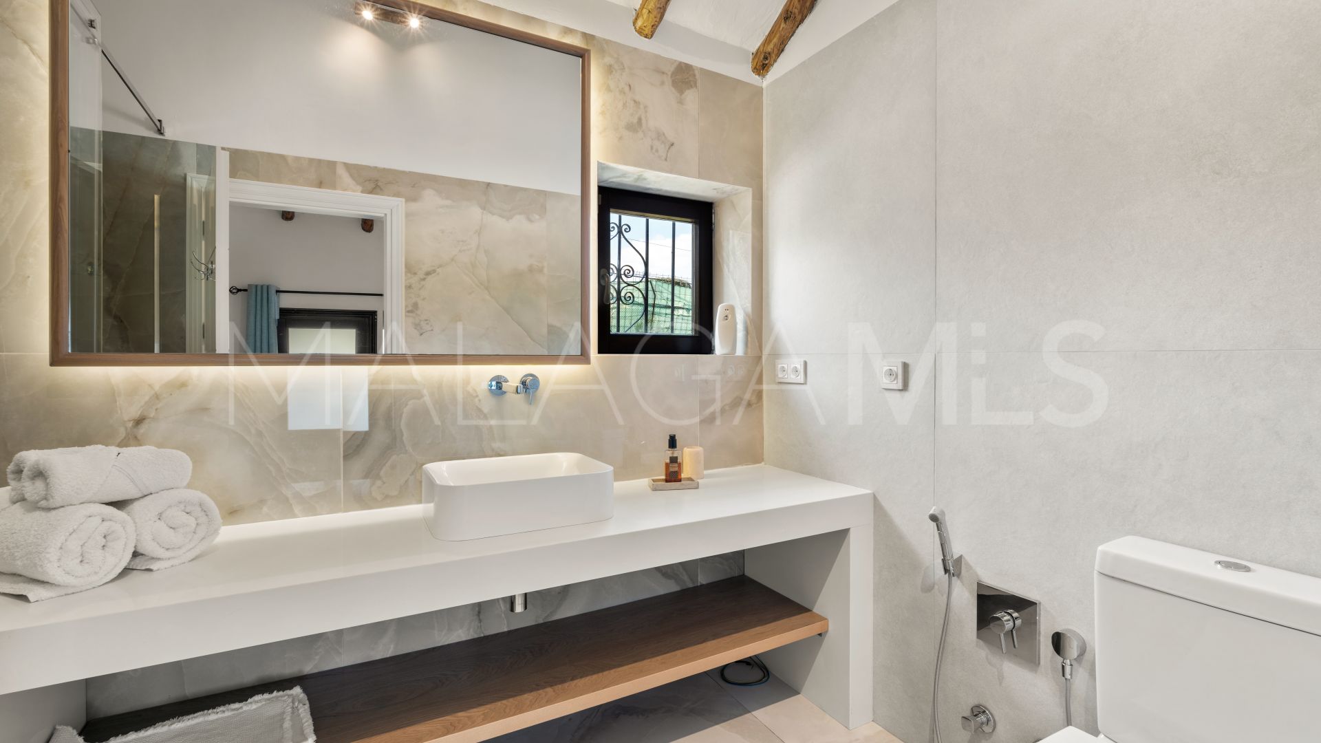 Villa for sale in Guadalmina Alta