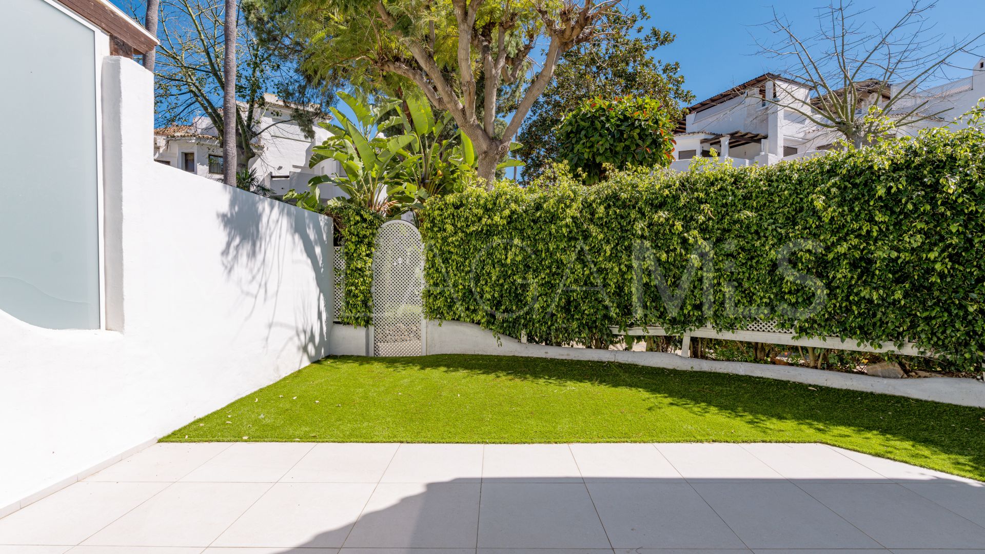 Ground floor apartment for sale in Golden Beach