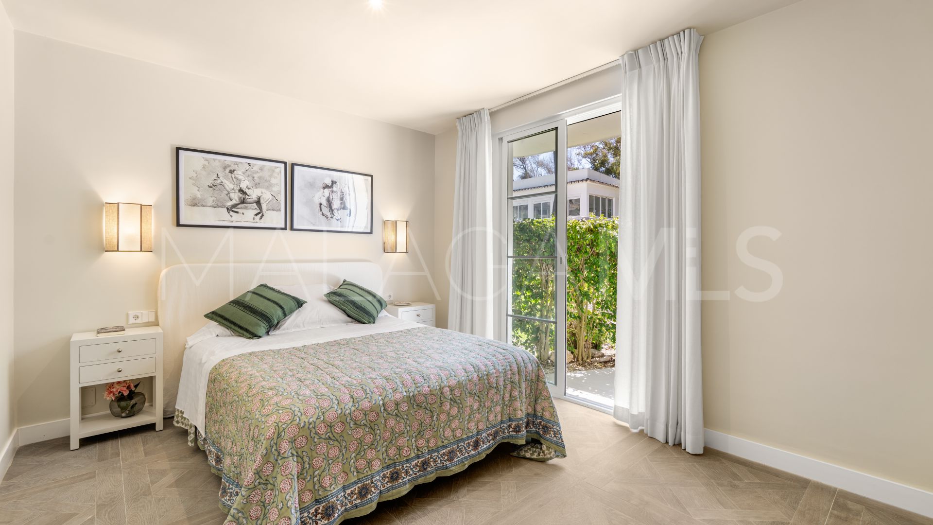 Ground floor apartment for sale in Golden Beach