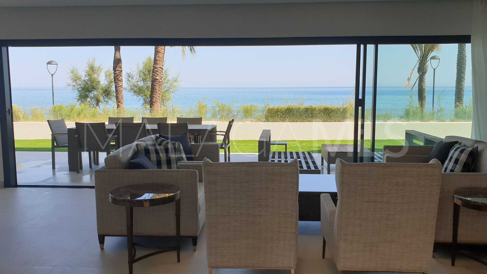 For sale town house in Estepona