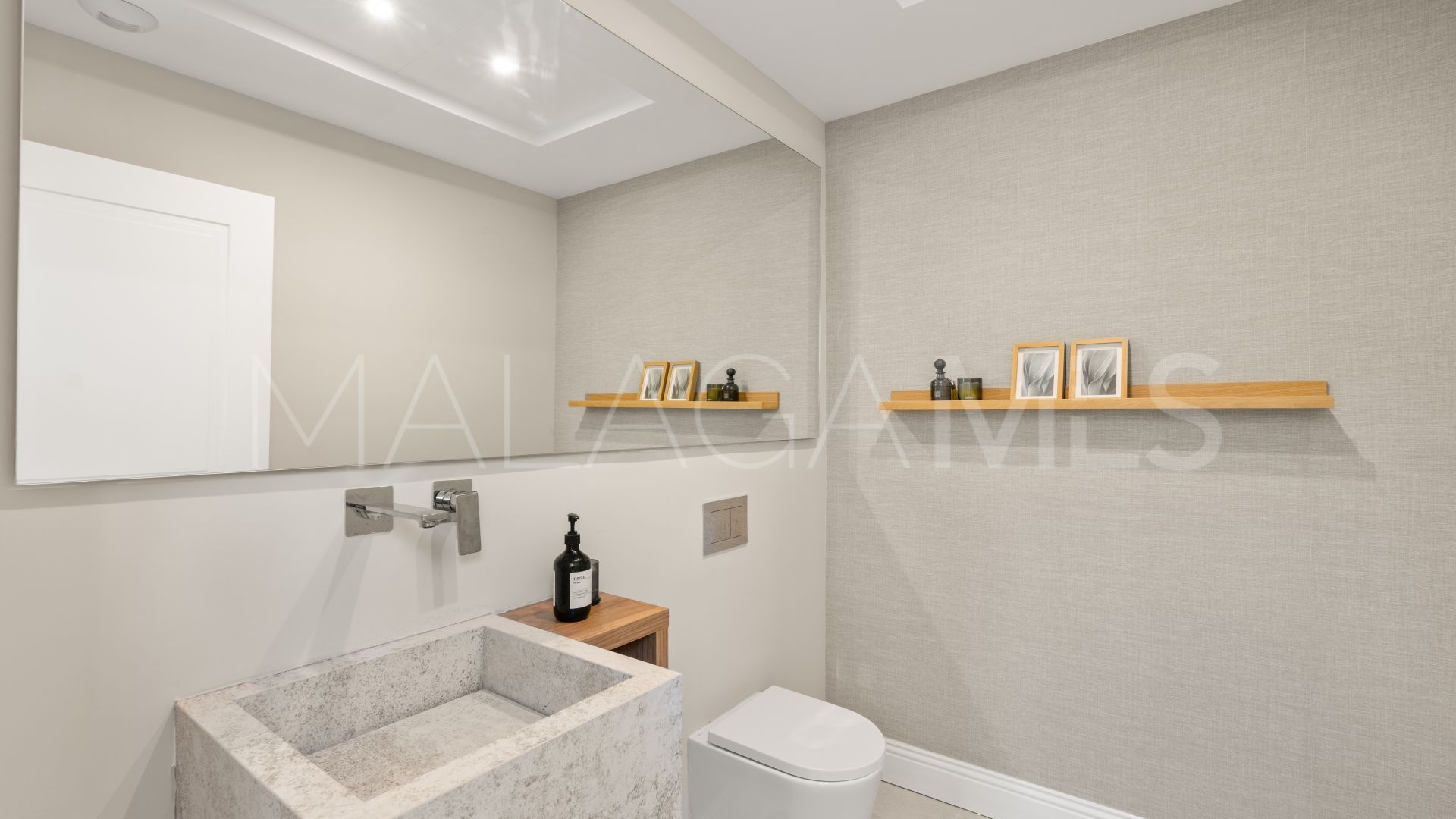Villa for sale in Los Arqueros