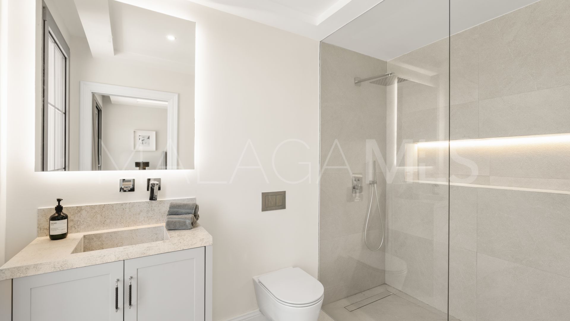 Villa for sale in Los Arqueros