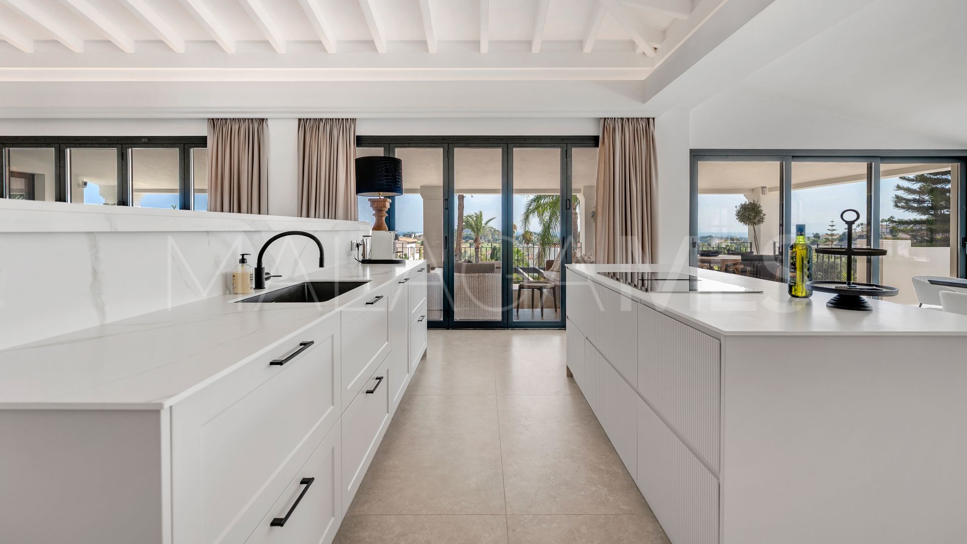 Villa for sale in Paraiso Alto