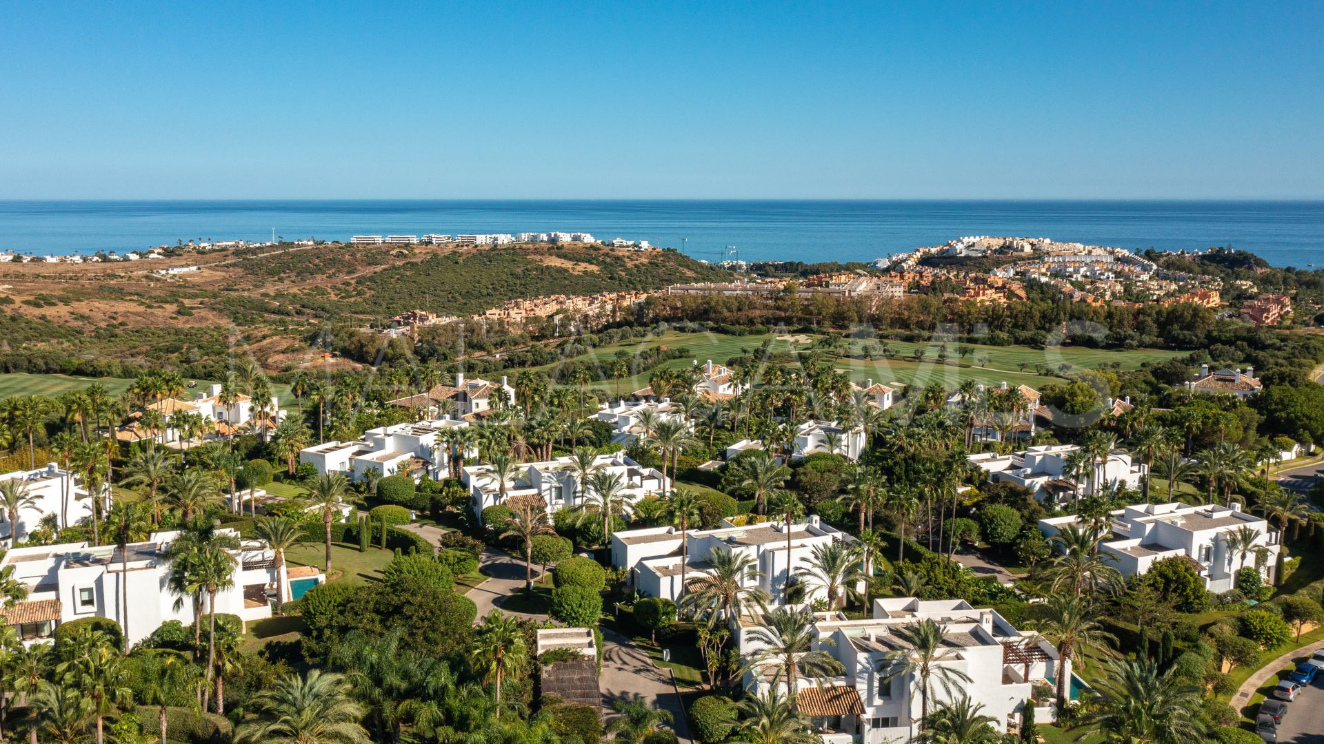 Villa for sale in Casares del Sol - Casares Golf