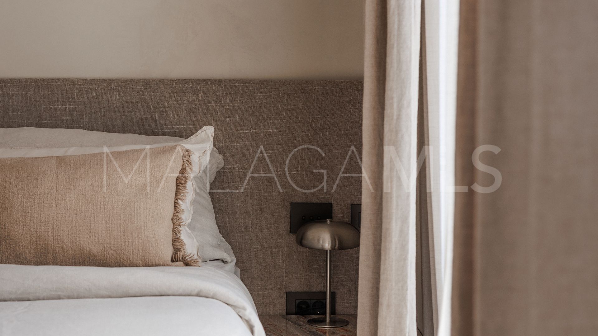 El Naranjal town house for sale