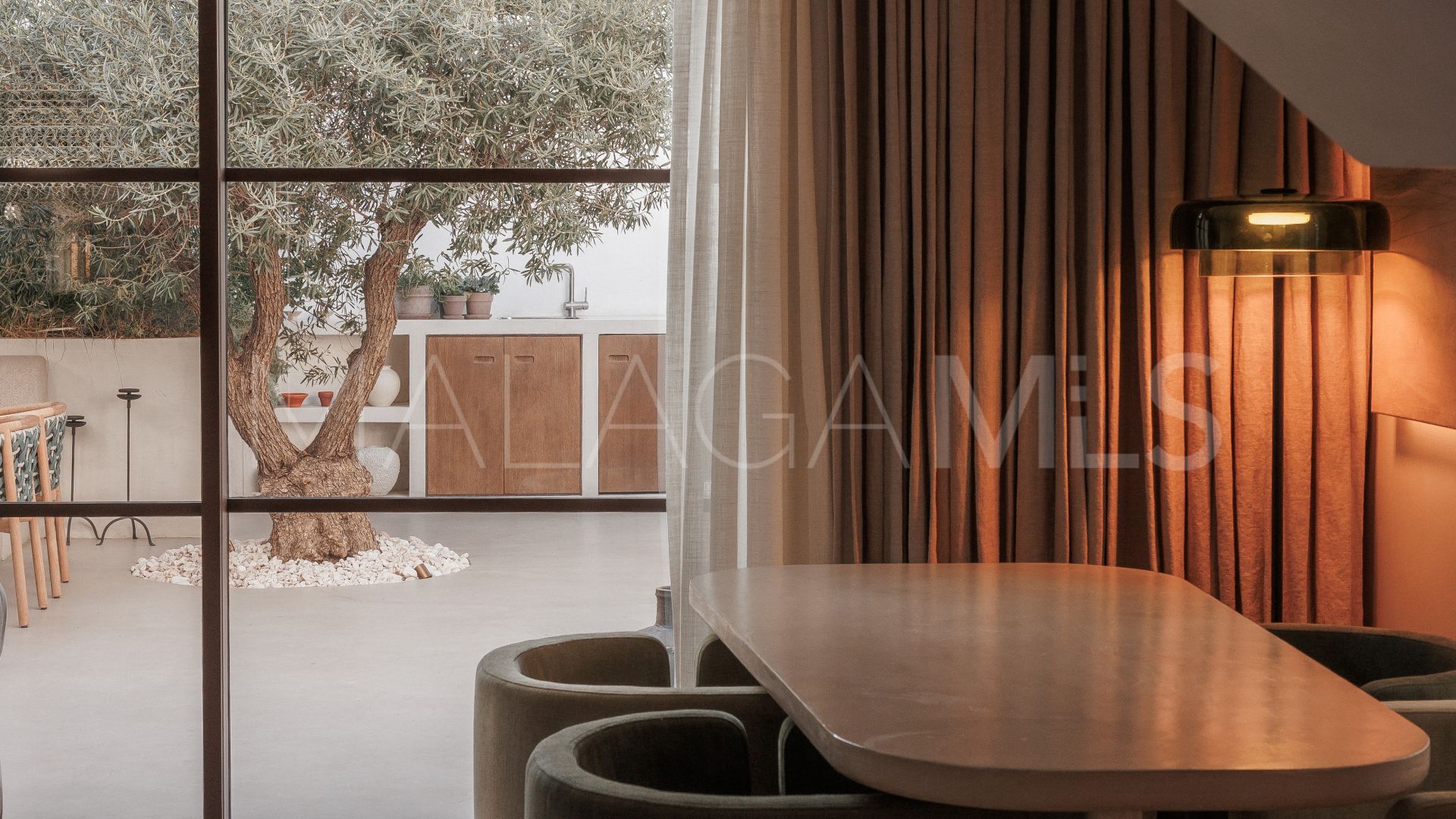 El Naranjal town house for sale