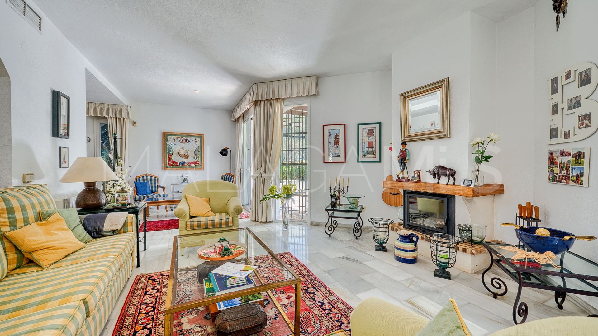 Villa with 4 bedrooms for sale in Nueva Andalucia