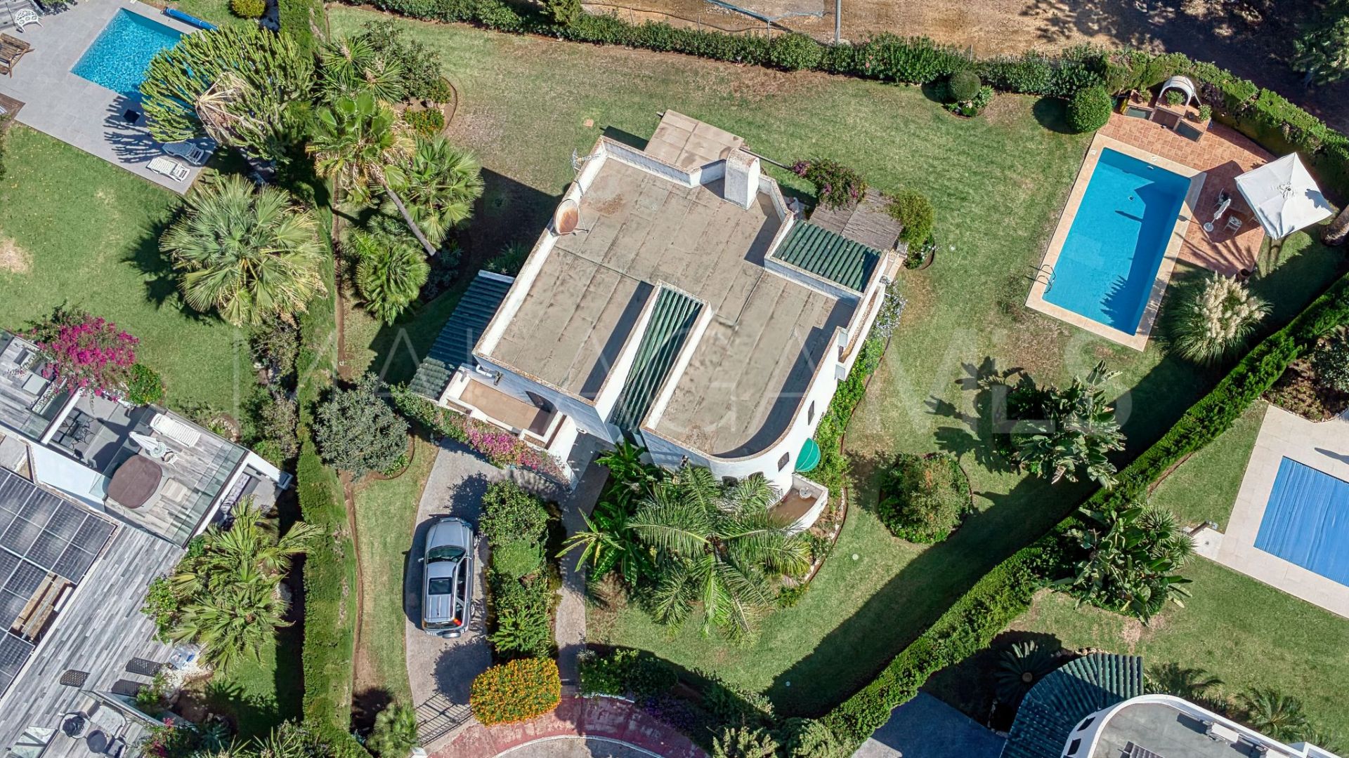 Villa with 4 bedrooms for sale in Nueva Andalucia