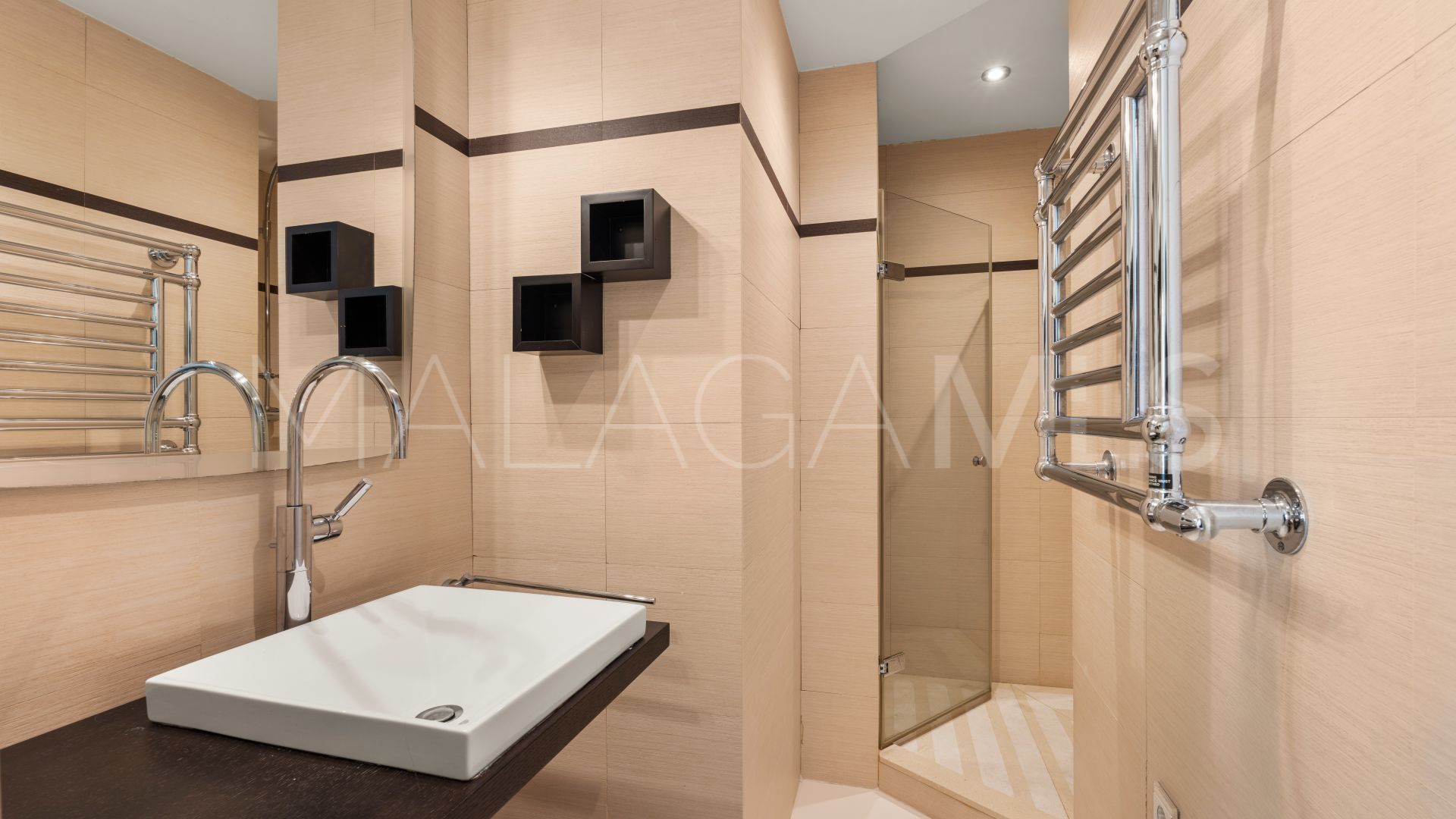 For sale penthouse in Marina Banus with 2 bedrooms