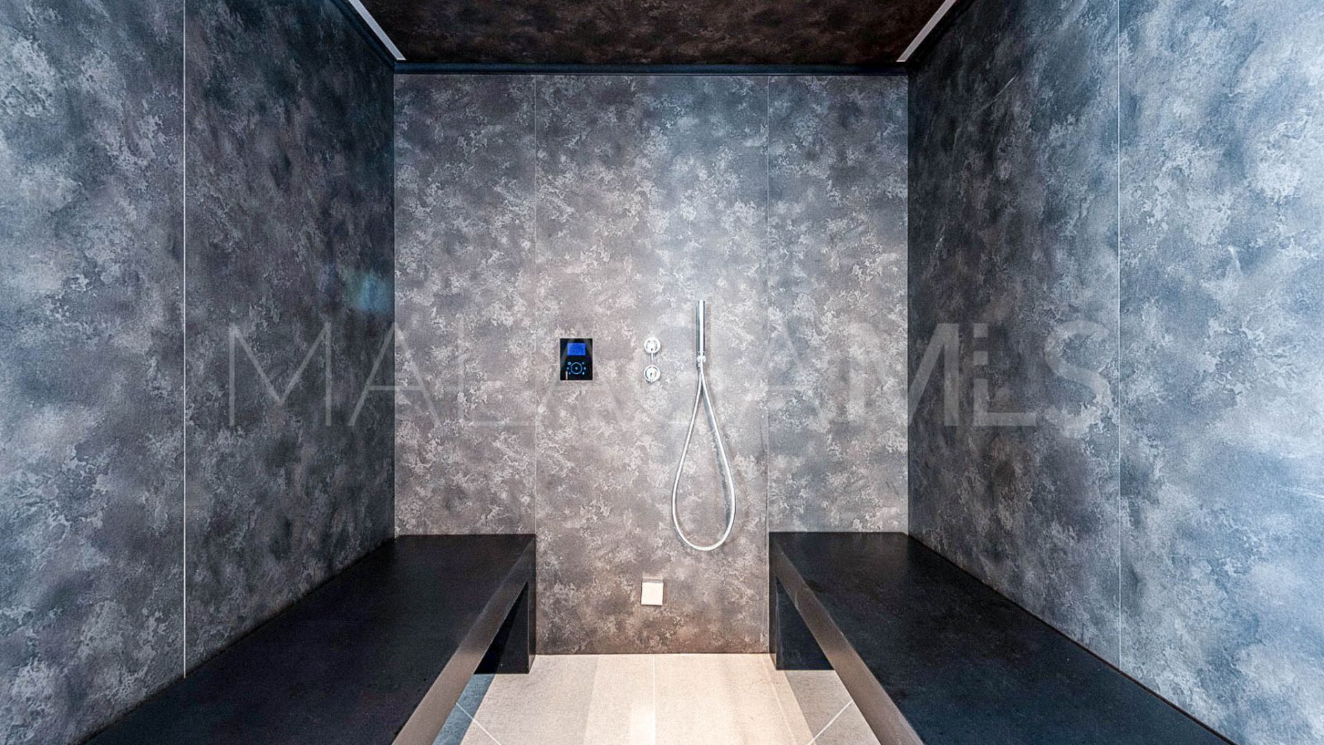 Villa for sale de 6 bedrooms in Paraiso Alto