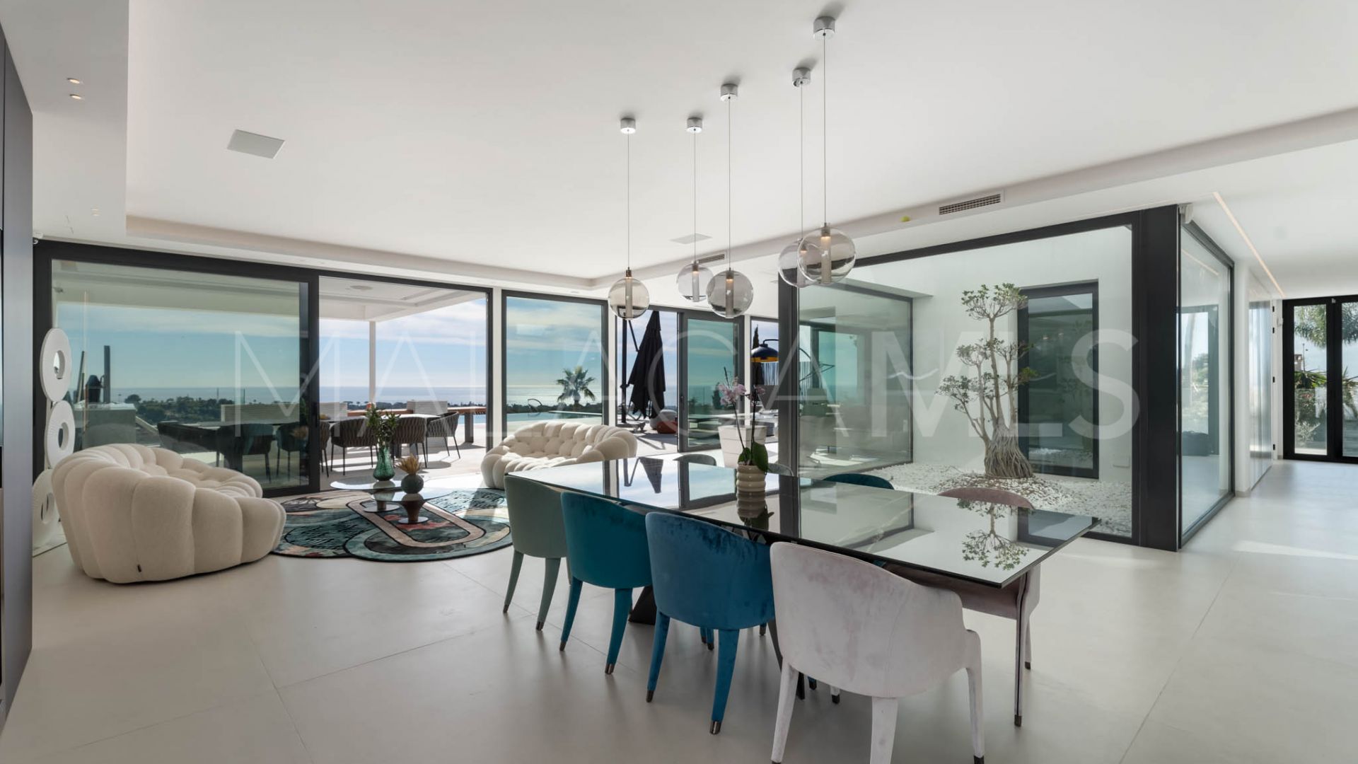 Villa for sale de 6 bedrooms in Paraiso Alto