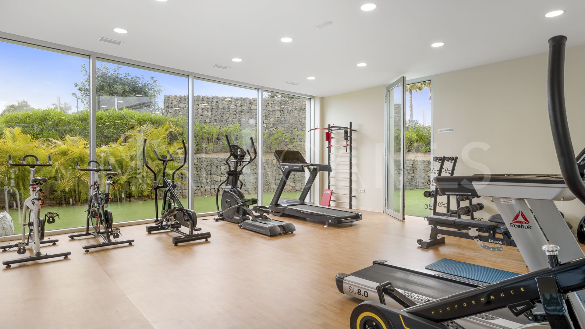 Lägenhet for sale in Estepona Väst